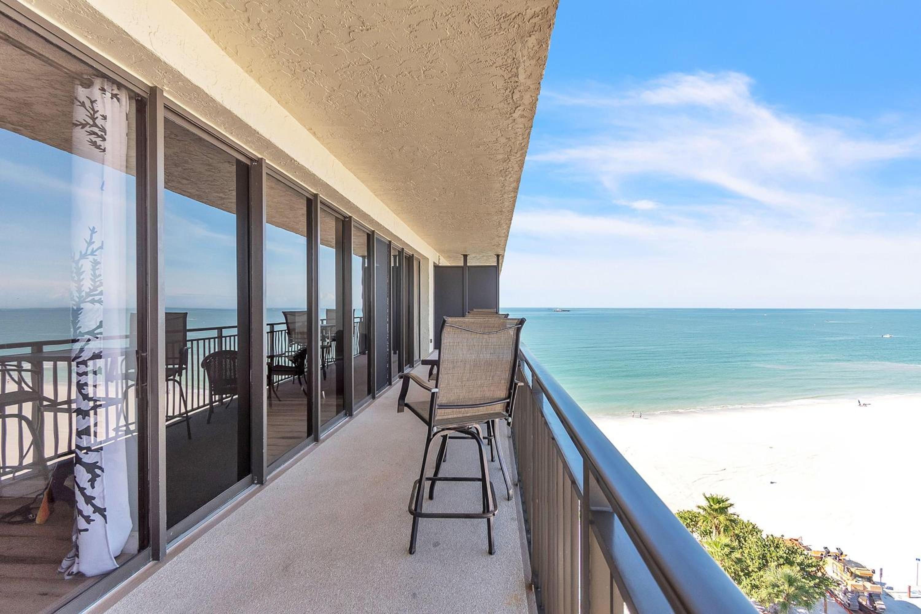 Mansions By The Sea 905B - Premier