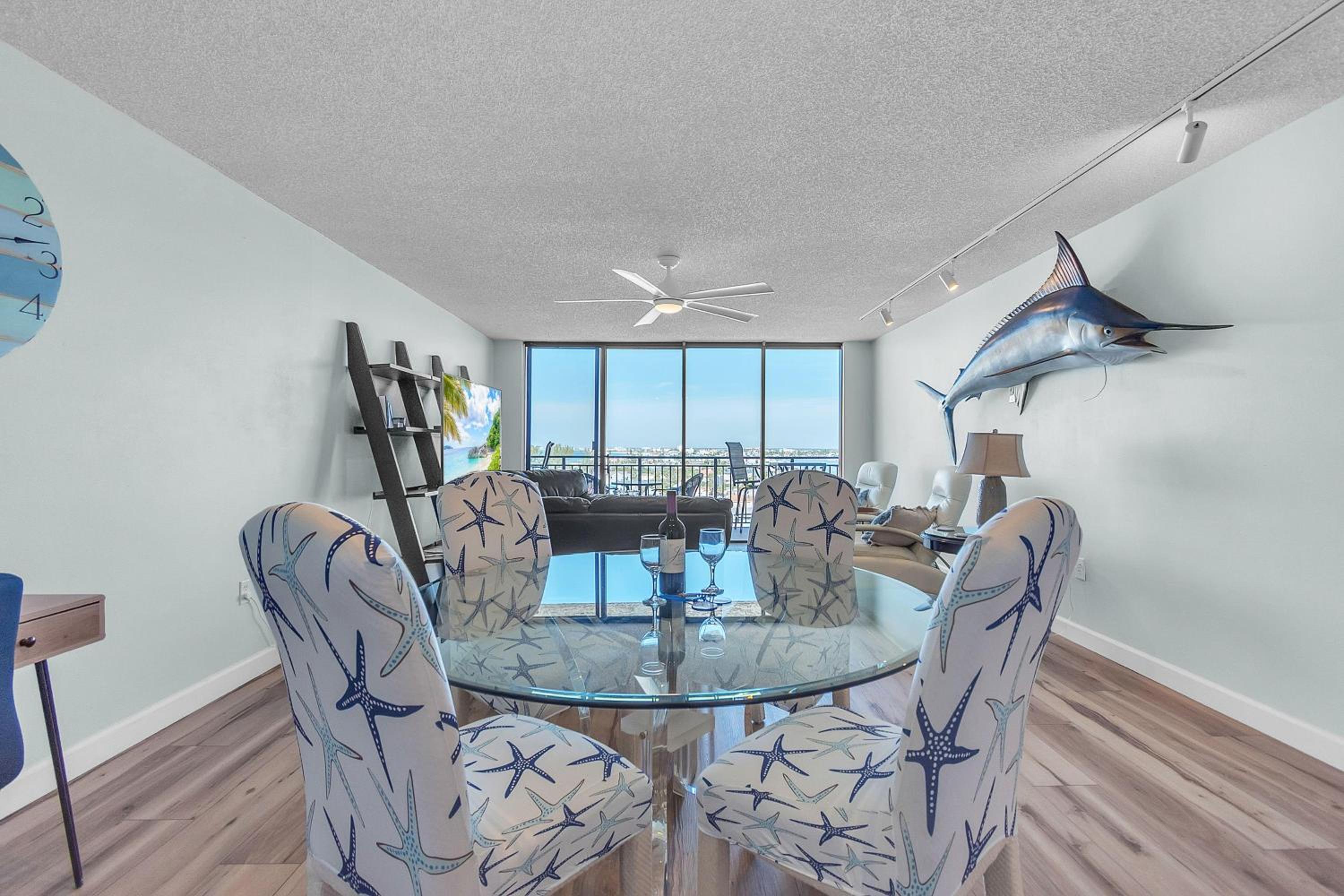Mansions By The Sea 905B - Premier