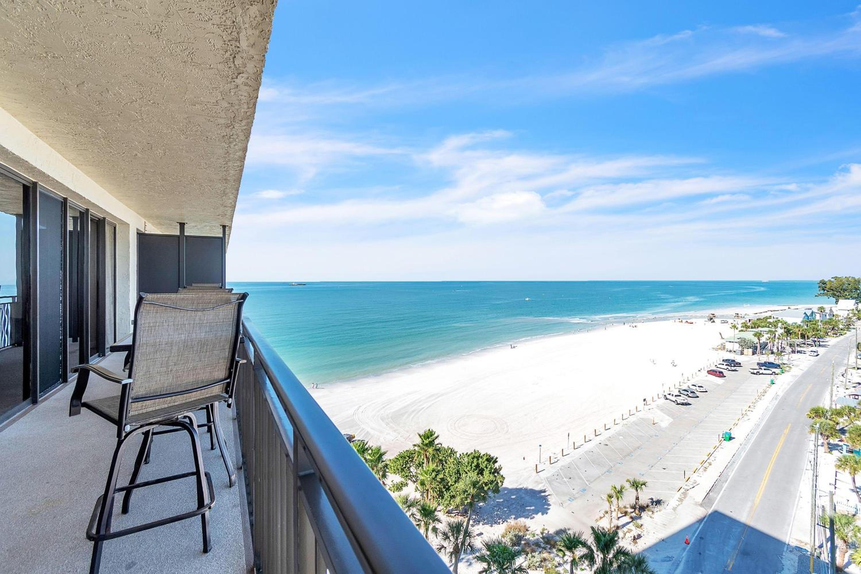 Mansions By The Sea 905B - Premier