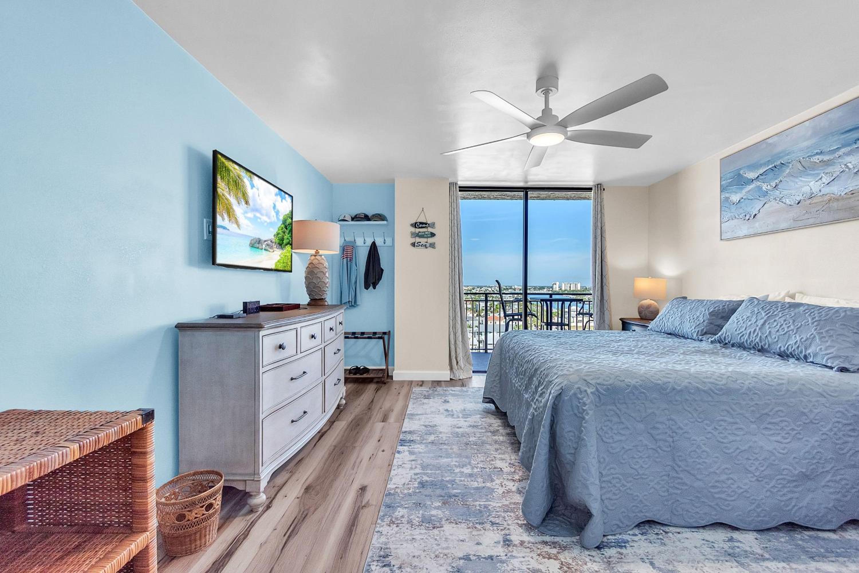 Mansions By The Sea 905B - Premier