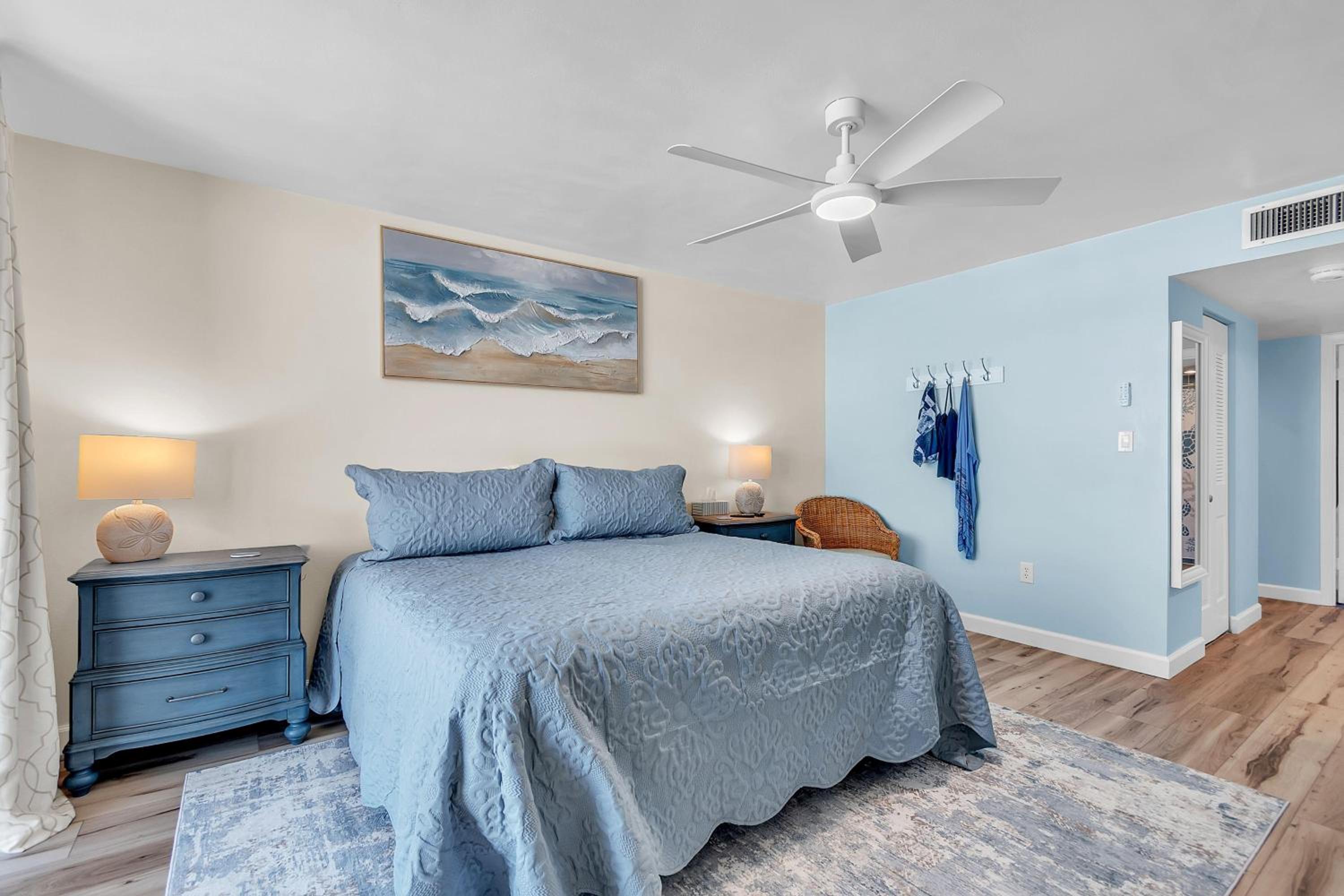 Mansions By The Sea 905B - Premier