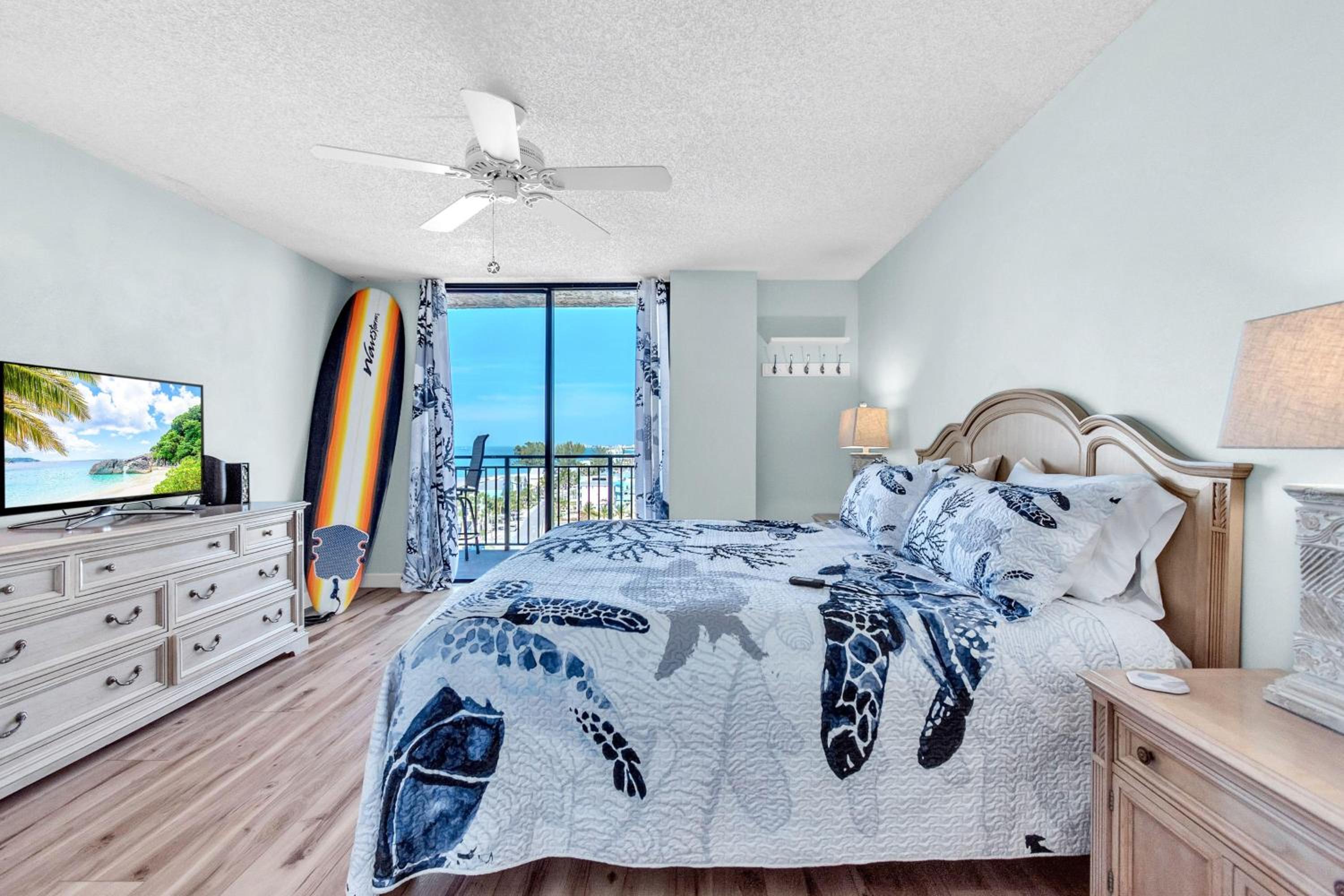 Mansions By The Sea 905B - Premier