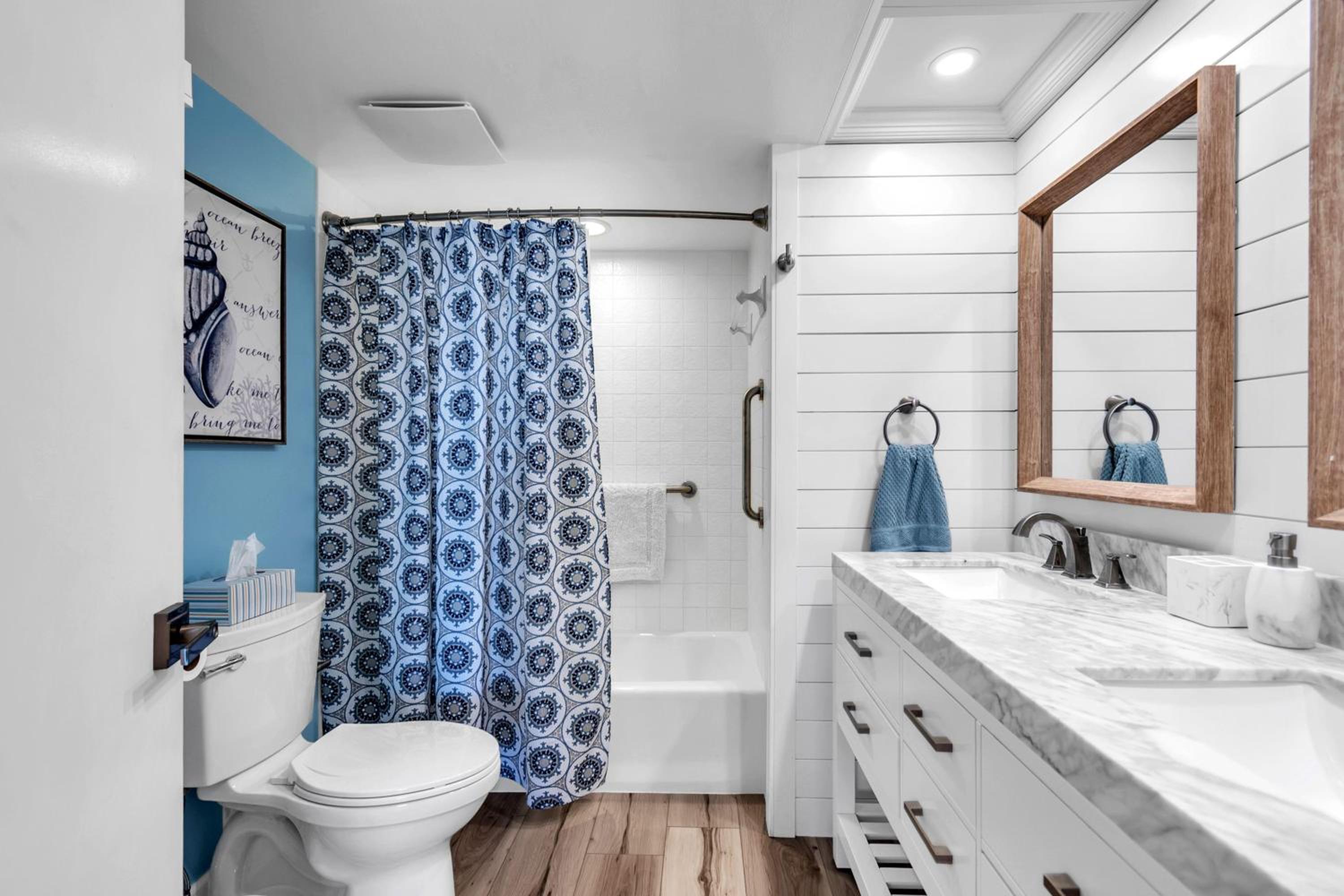 Mansions By The Sea 905B - Premier