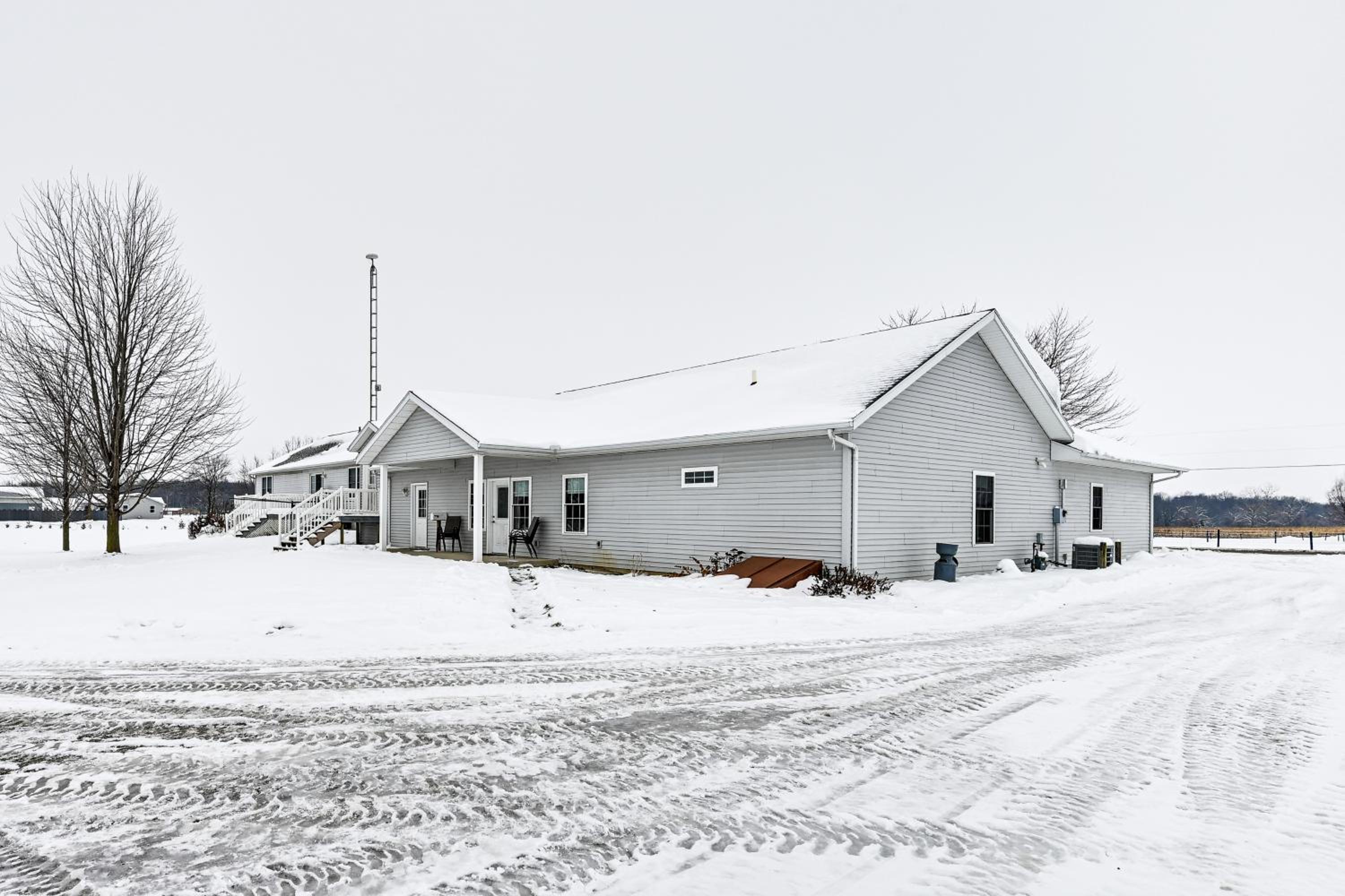Near Shipshewana and Amish Country Patio and Grill!