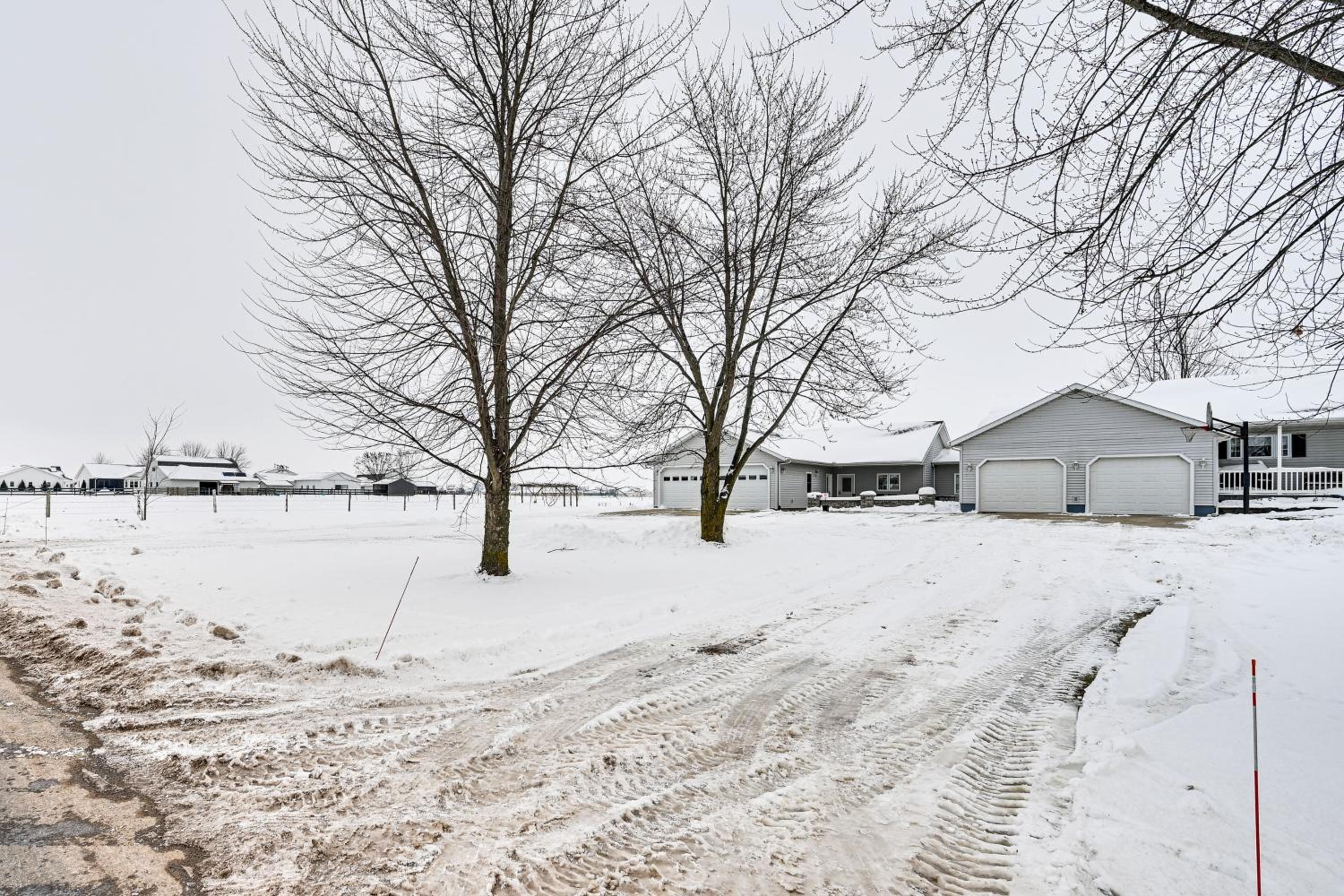 Near Shipshewana and Amish Country Patio and Grill!