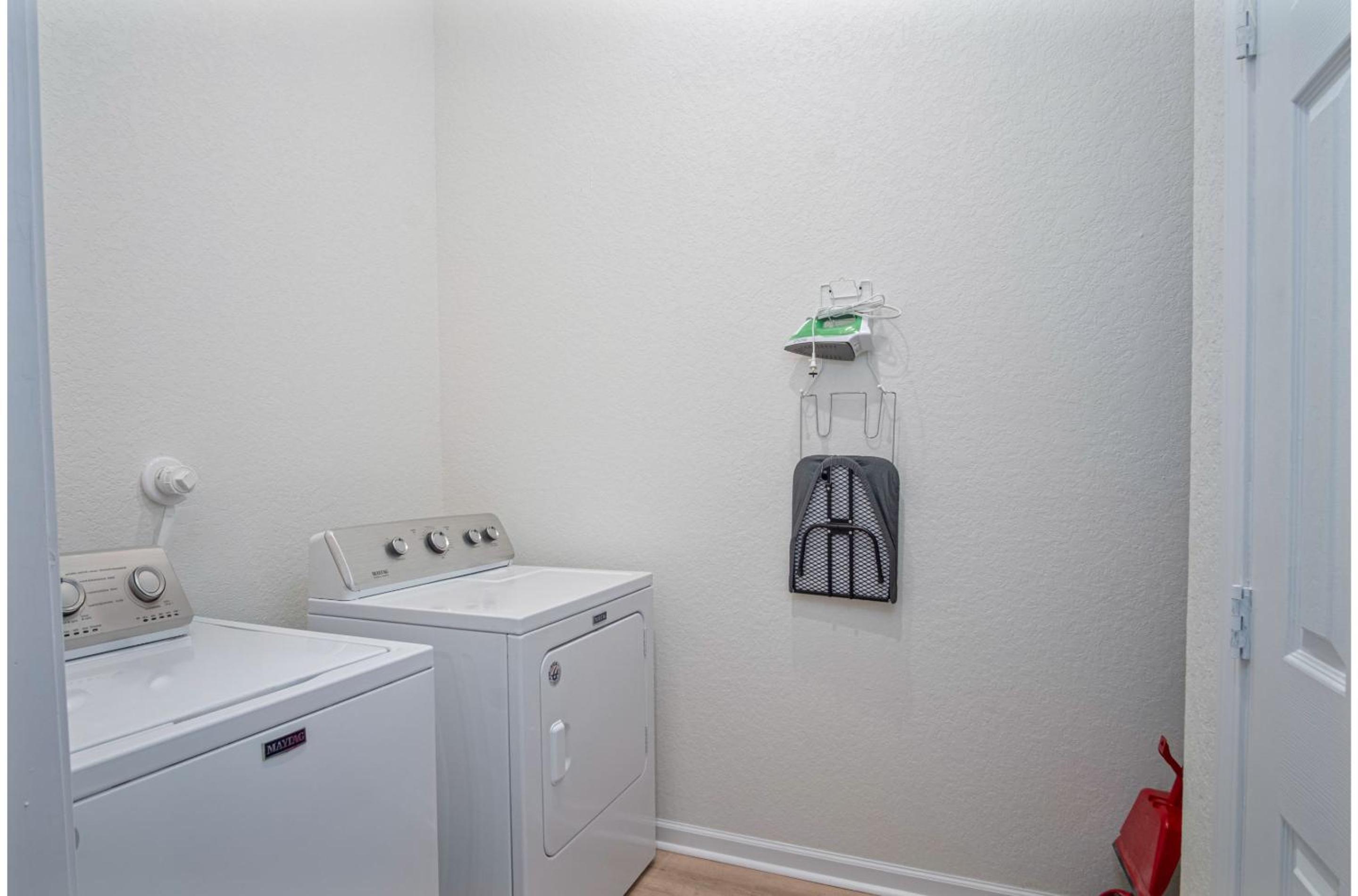 Bright and Fancy 3-Bedroom Near Fun Riverwalk