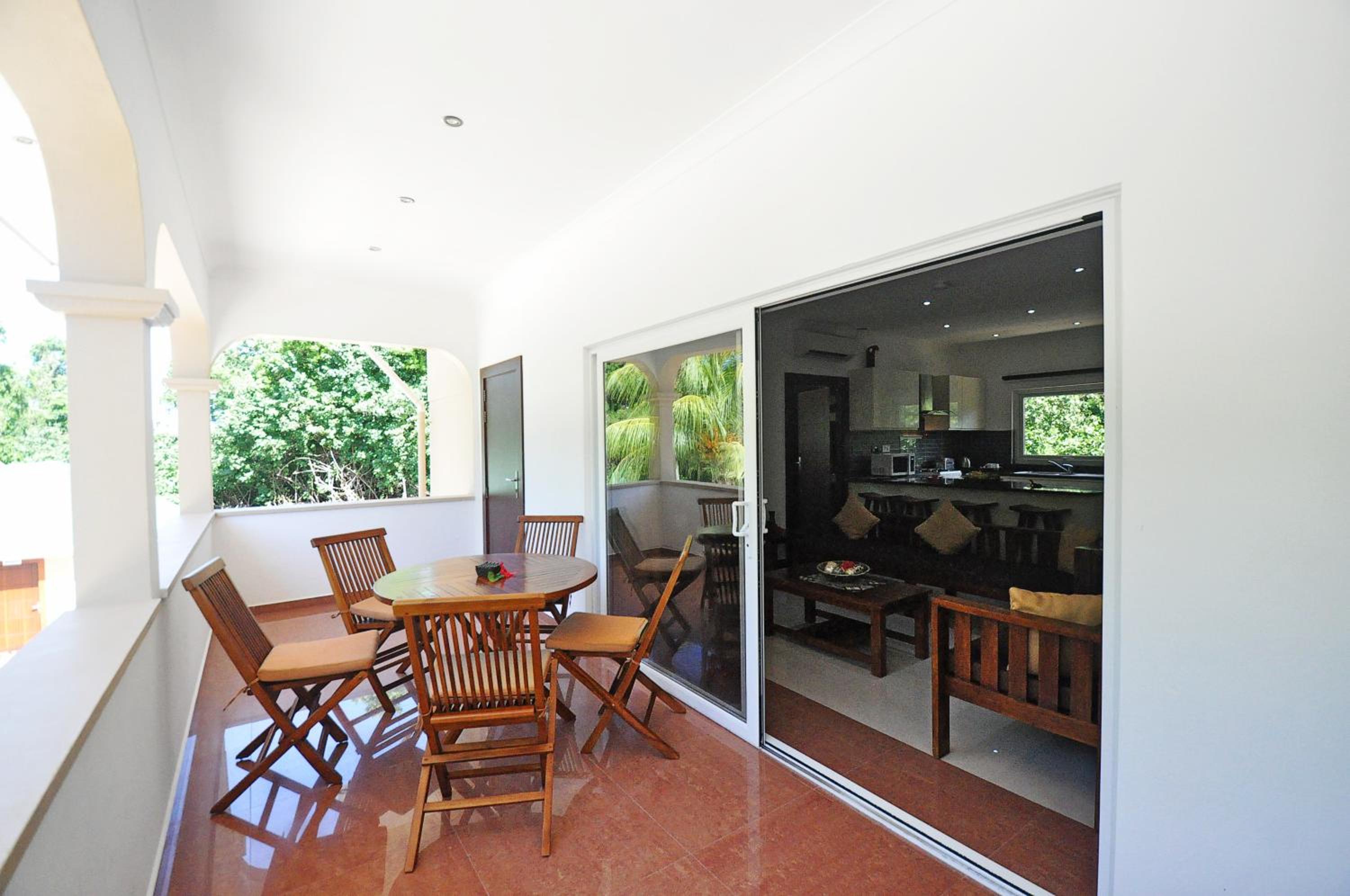 Yasad Residence