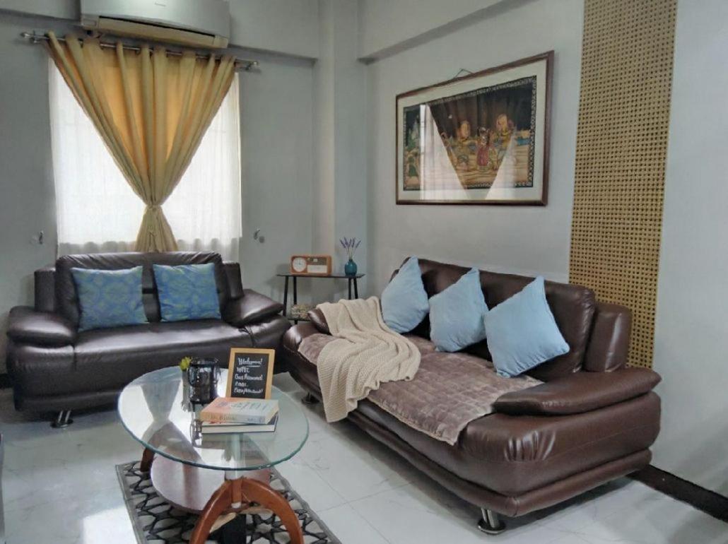 Super Cozy Apartment-Newport Boulevard