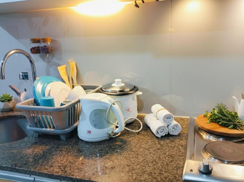 NAIA Manila Airport - Newport Prime Accommodations