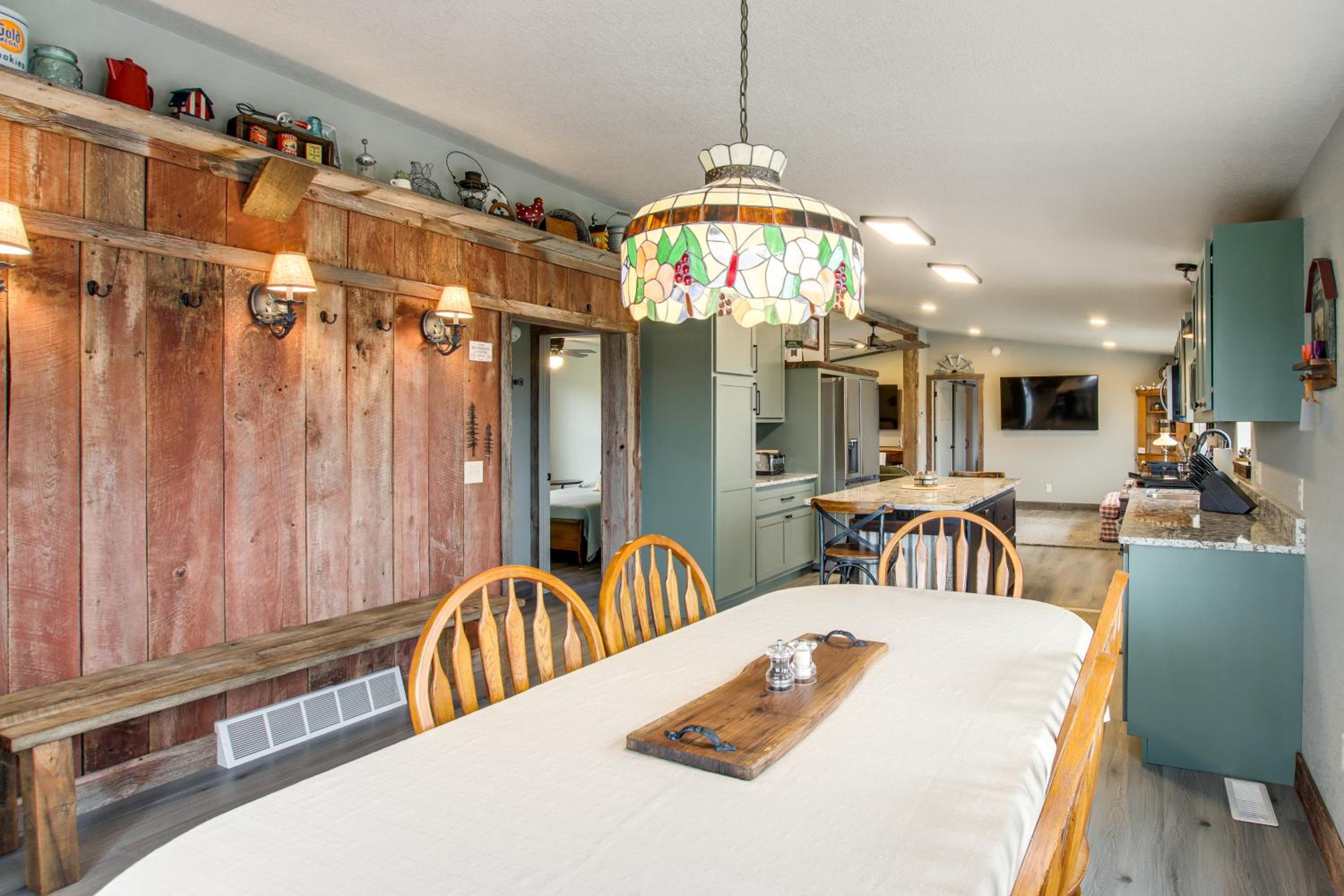 Newly Updated Countryside Home in South Gorin!