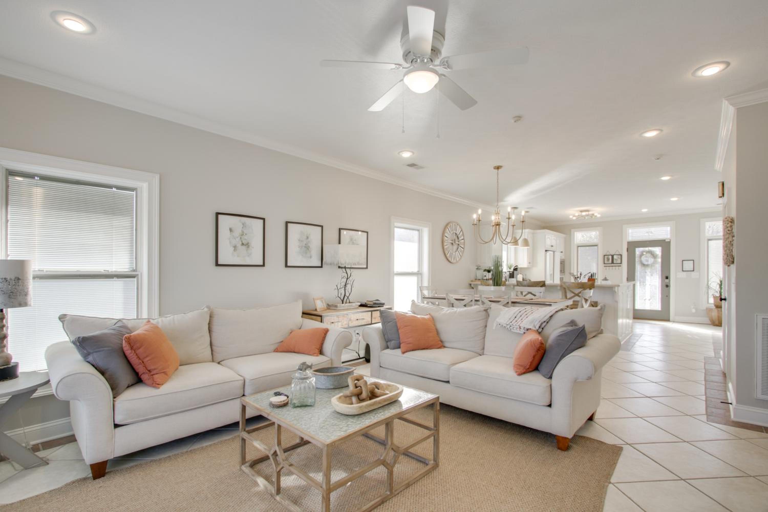 Newly Renovated Family Home on Tennessee River!