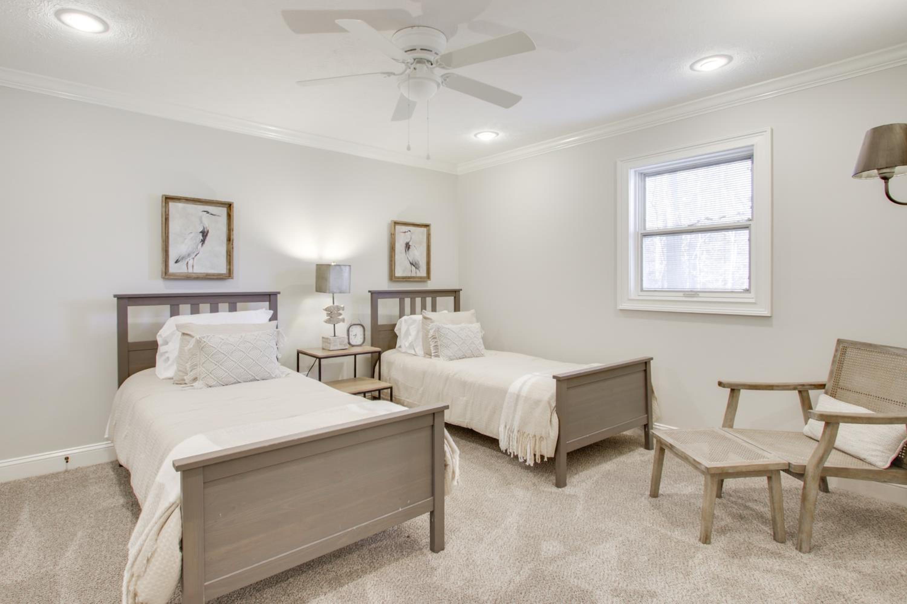 Newly Renovated Family Home on Tennessee River!