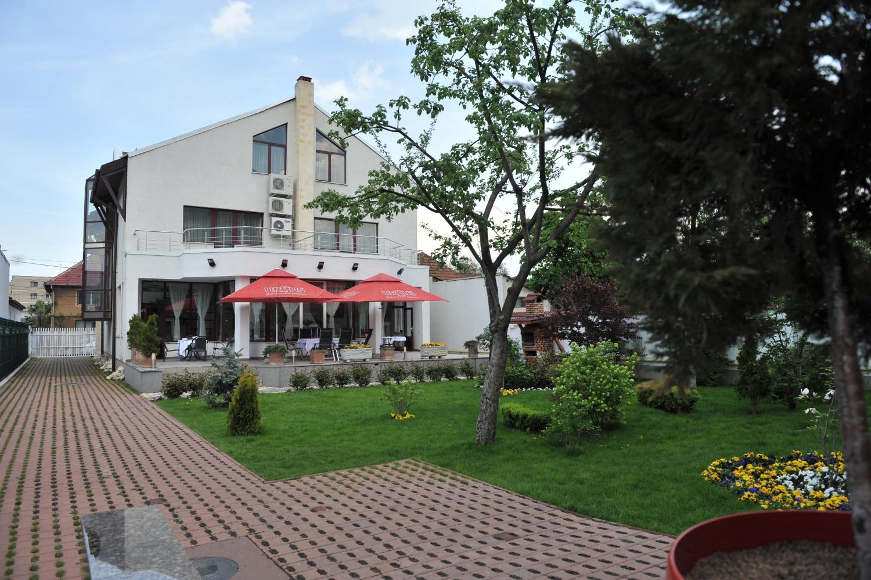 Photo 42