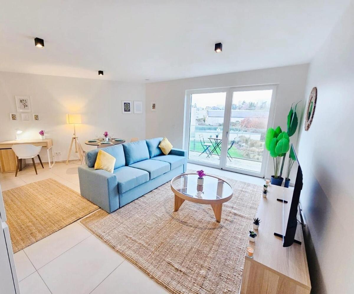 Warm&Bright 1BR Flat with terrace and parking
