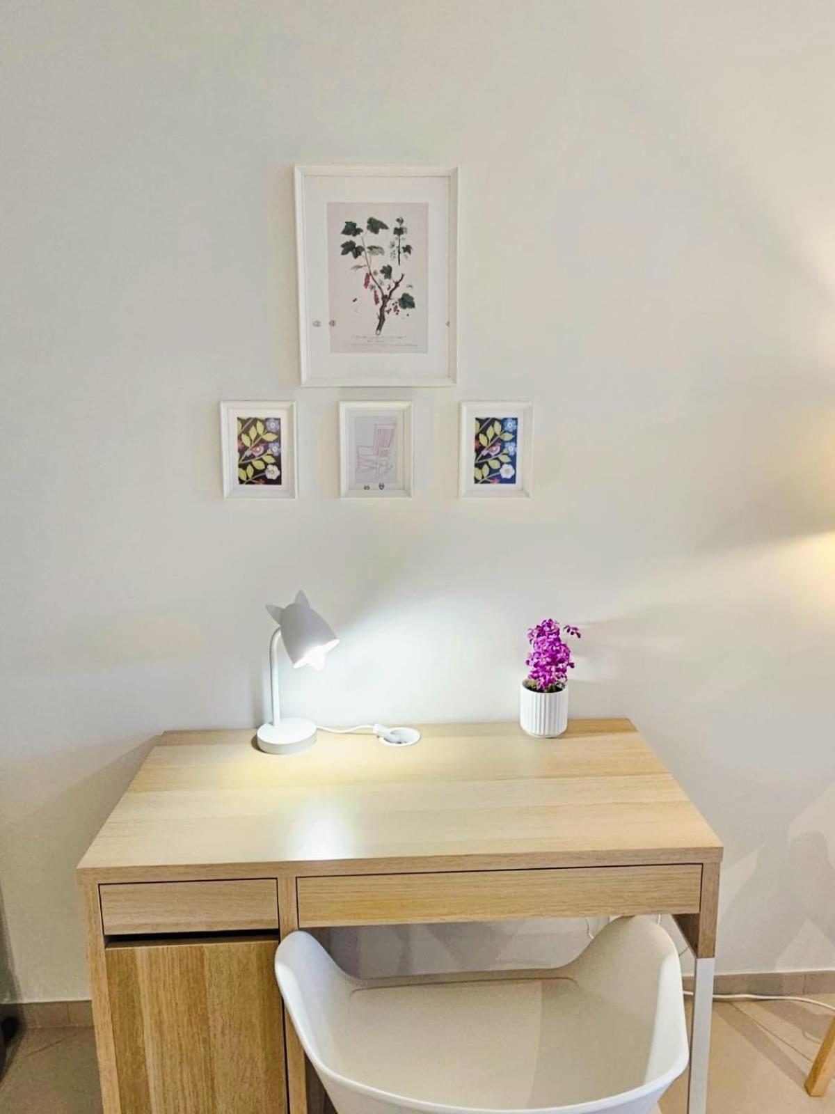 Warm&Bright 1BR Flat with terrace and parking