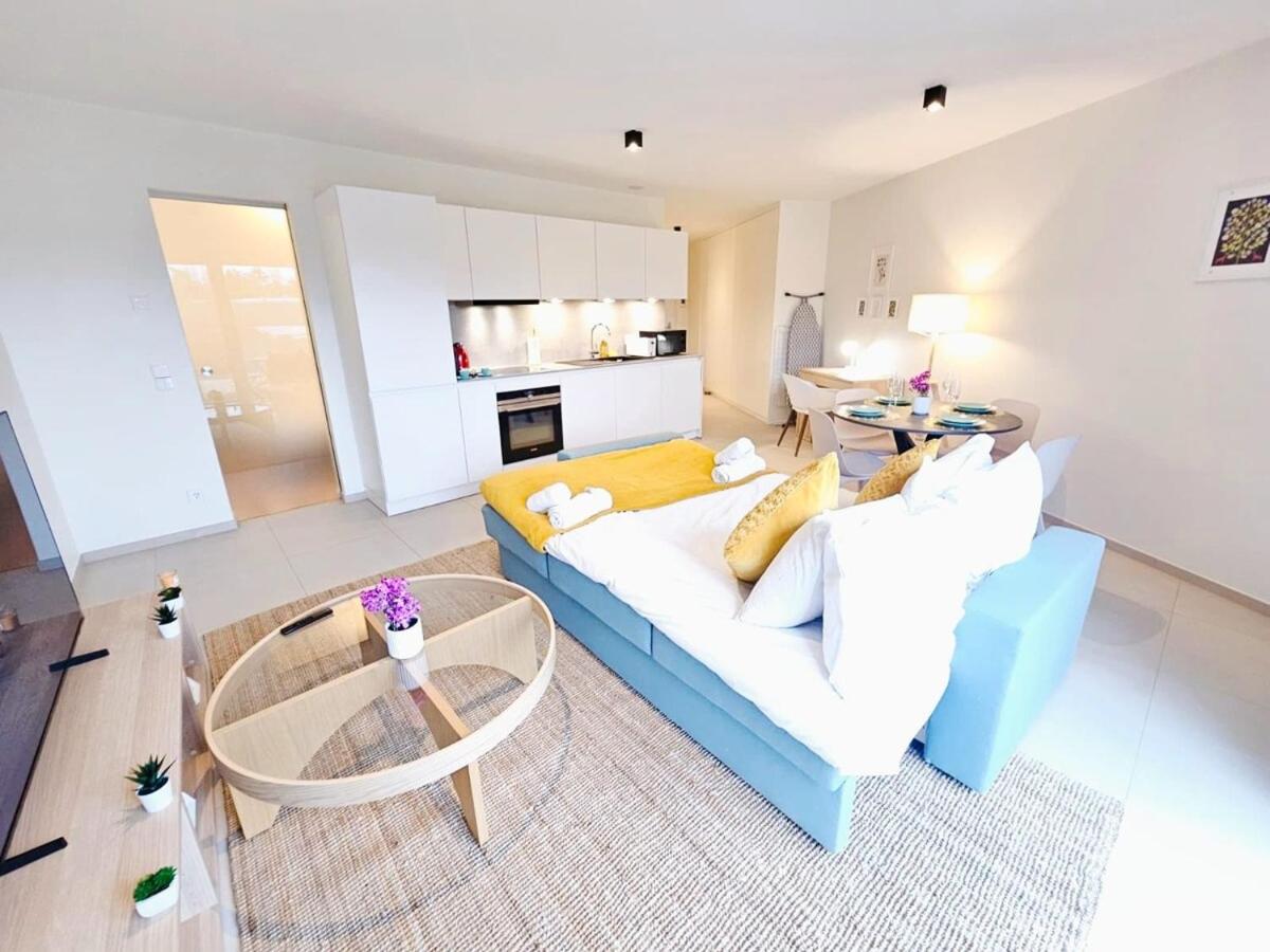 Warm&Bright 1BR Flat with terrace and parking