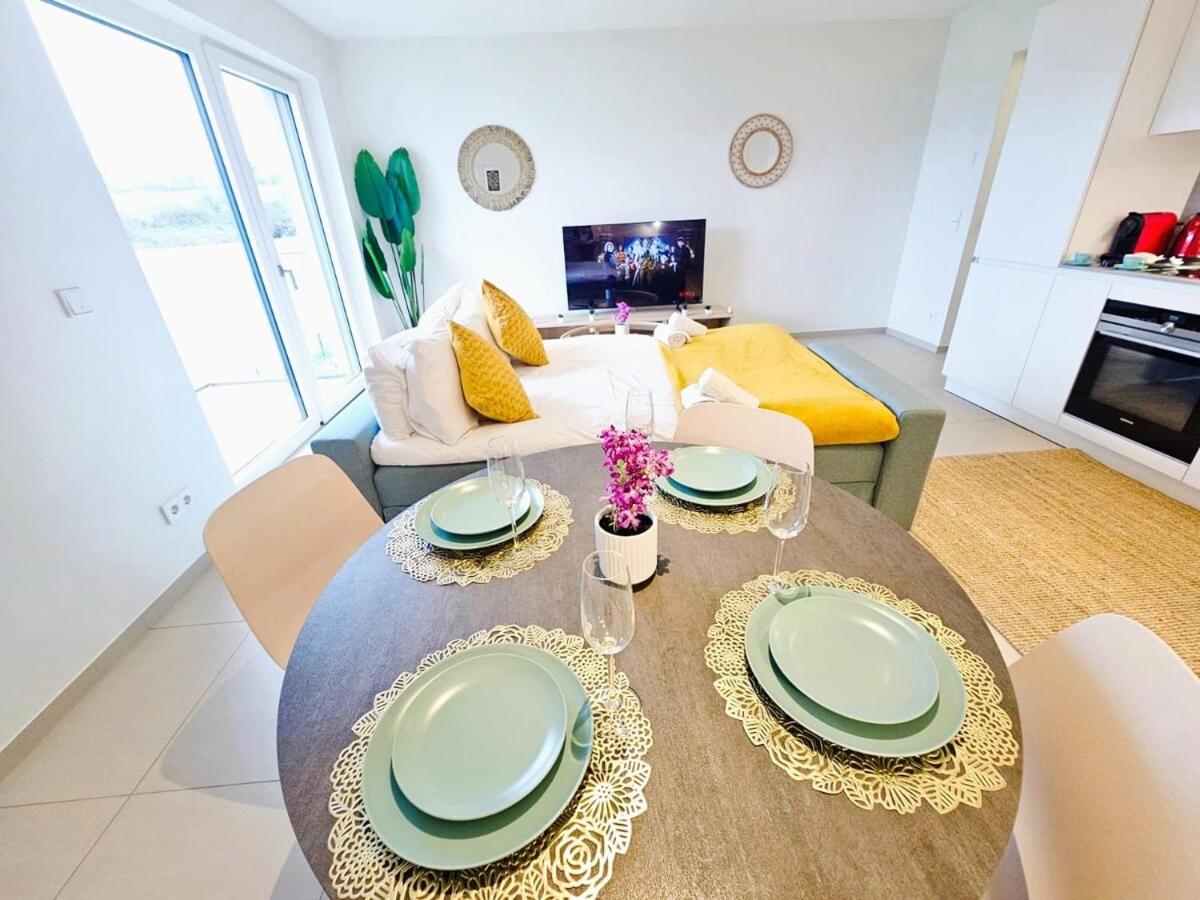 Warm&Bright 1BR Flat with terrace and parking
