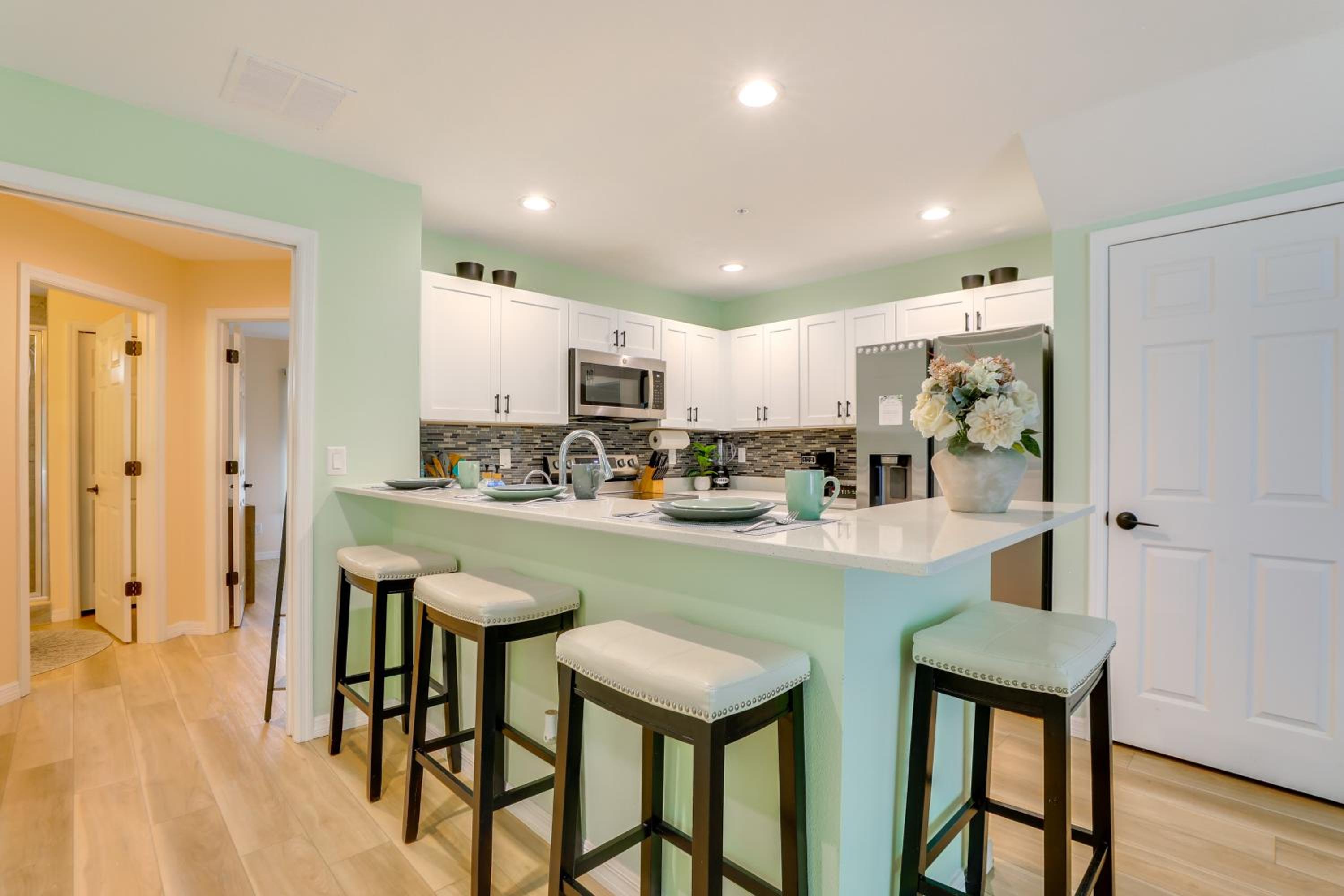 3 Mi to Riverwalk Family Gem in Gated Community!