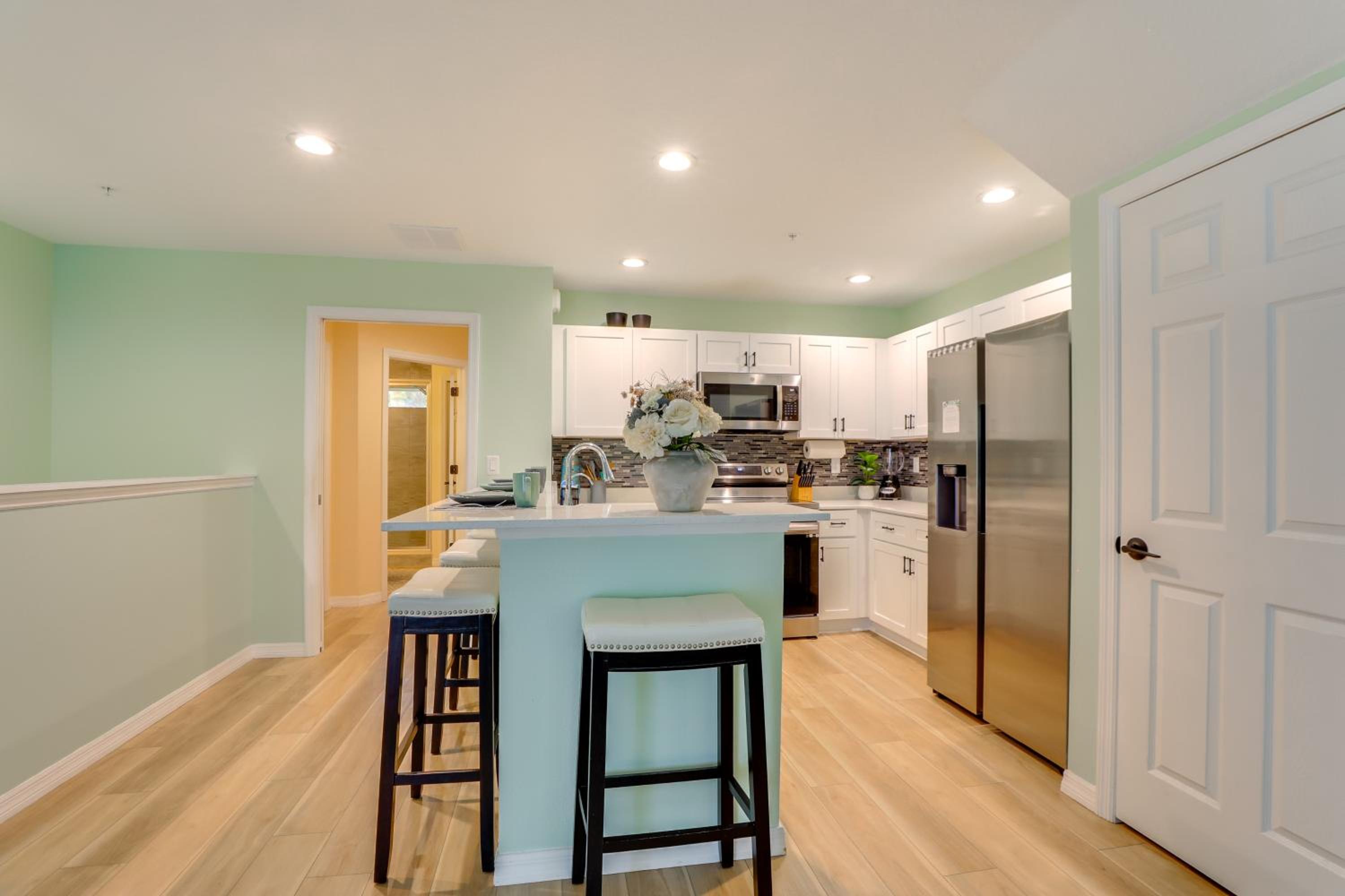 3 Mi to Riverwalk Family Gem in Gated Community!