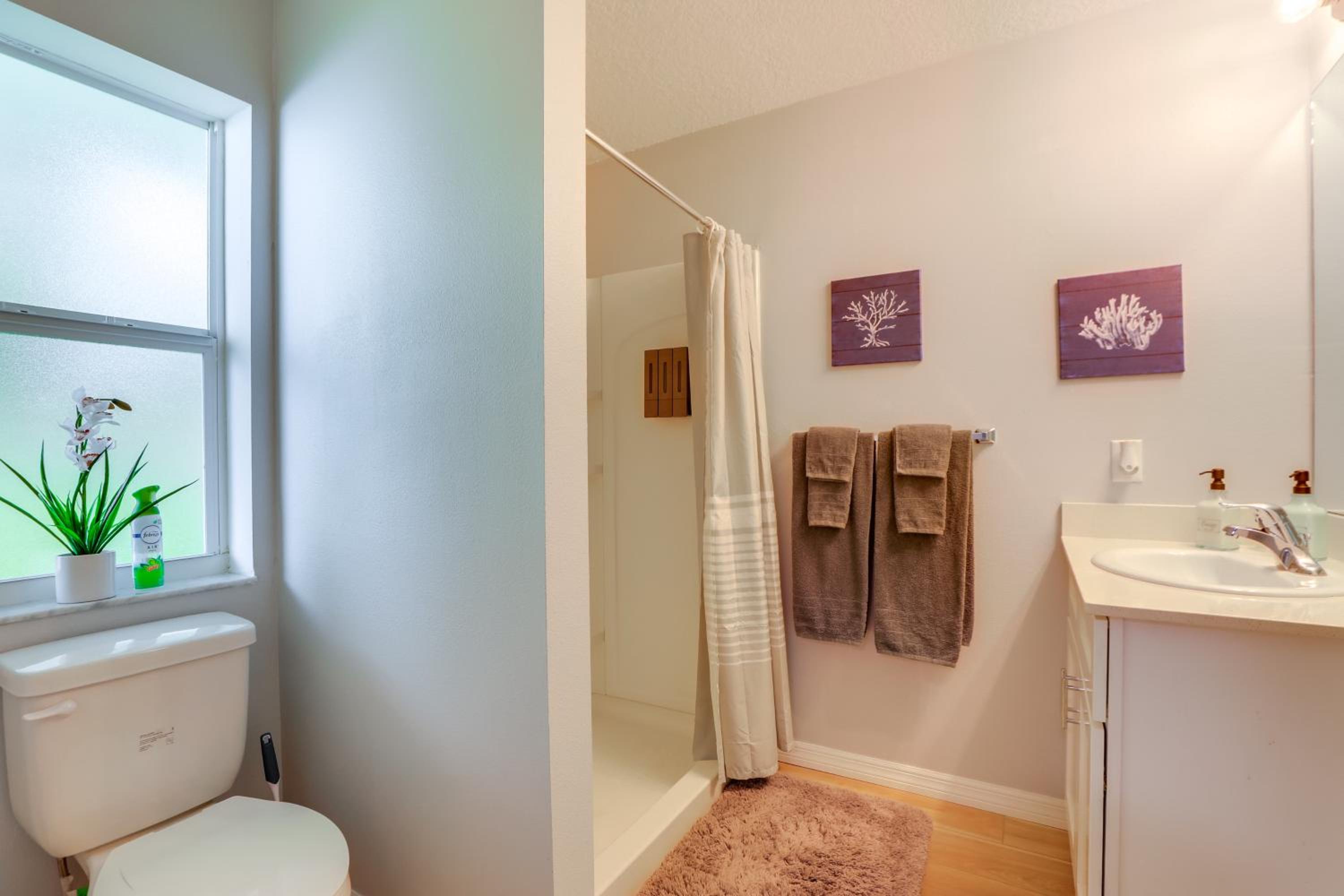 3 Mi to Riverwalk Family Gem in Gated Community!