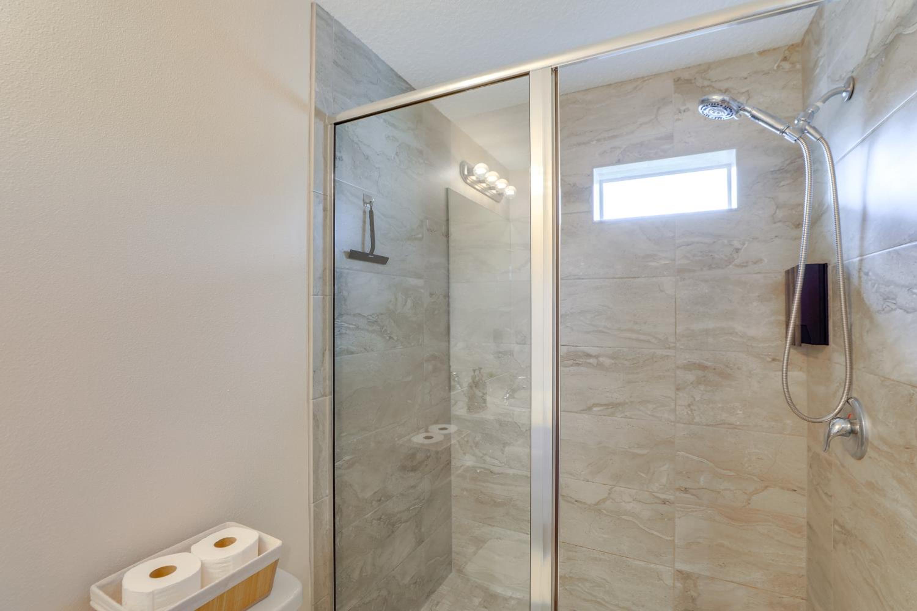 3 Mi to Riverwalk Family Gem in Gated Community!