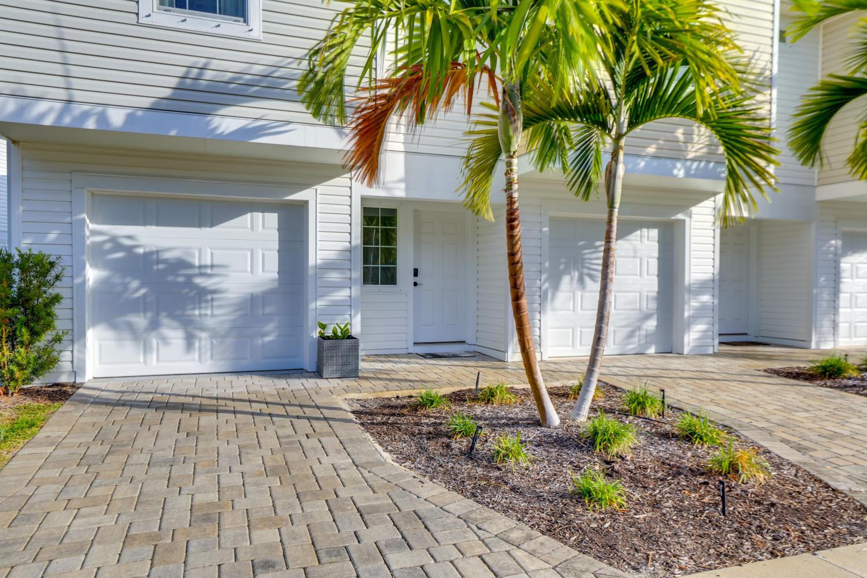 3 Mi to Riverwalk Family Gem in Gated Community!
