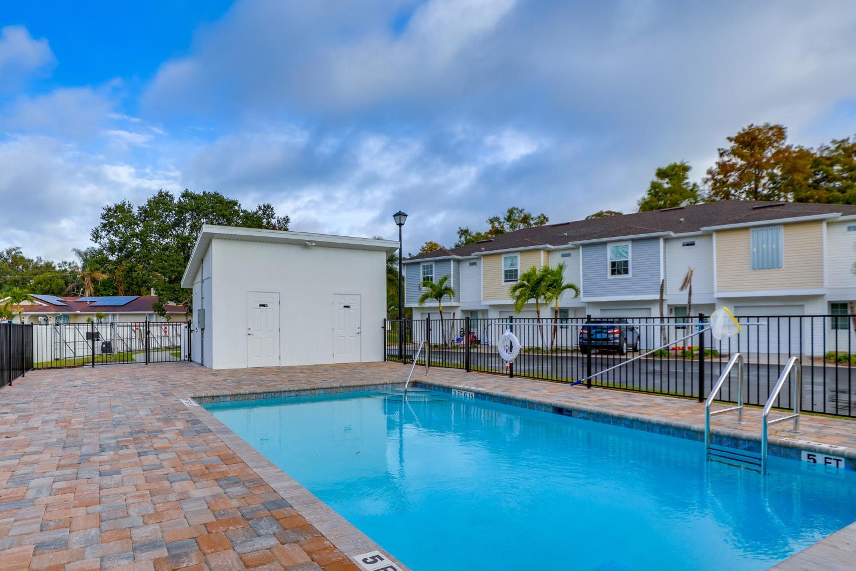 3 Mi to Riverwalk Family Gem in Gated Community!