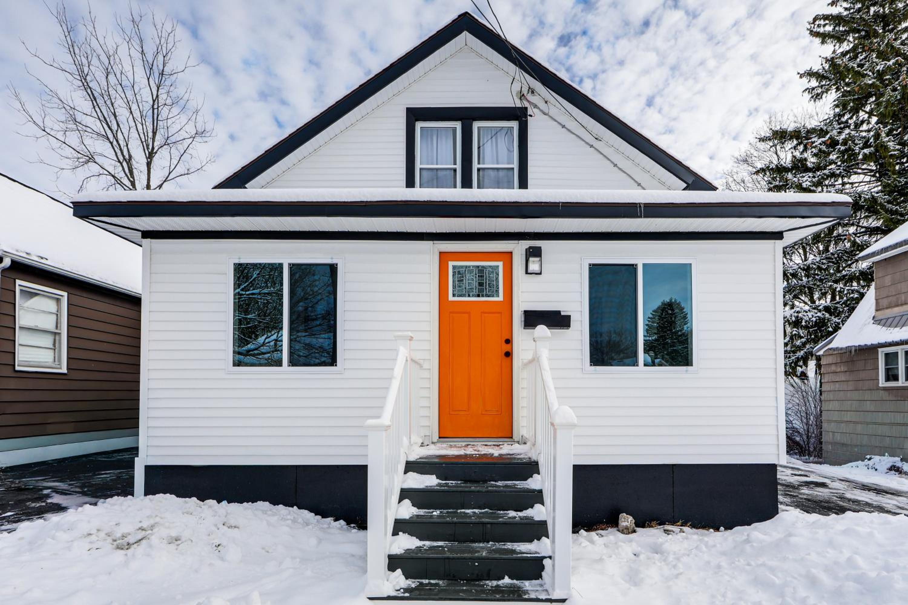 Walkable and Modern! Syracuse Home Near Campus
