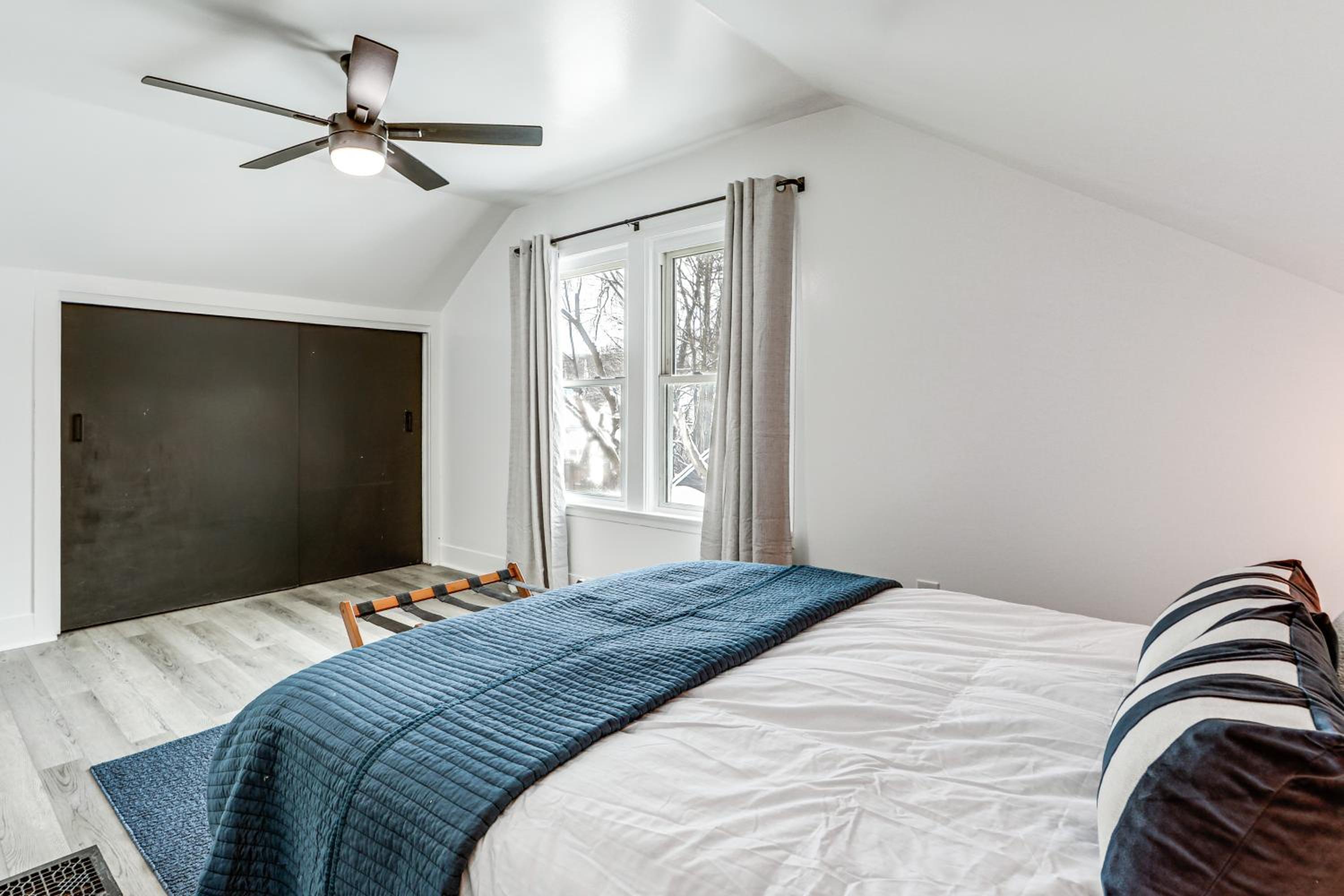 Walkable and Modern! Syracuse Home Near Campus