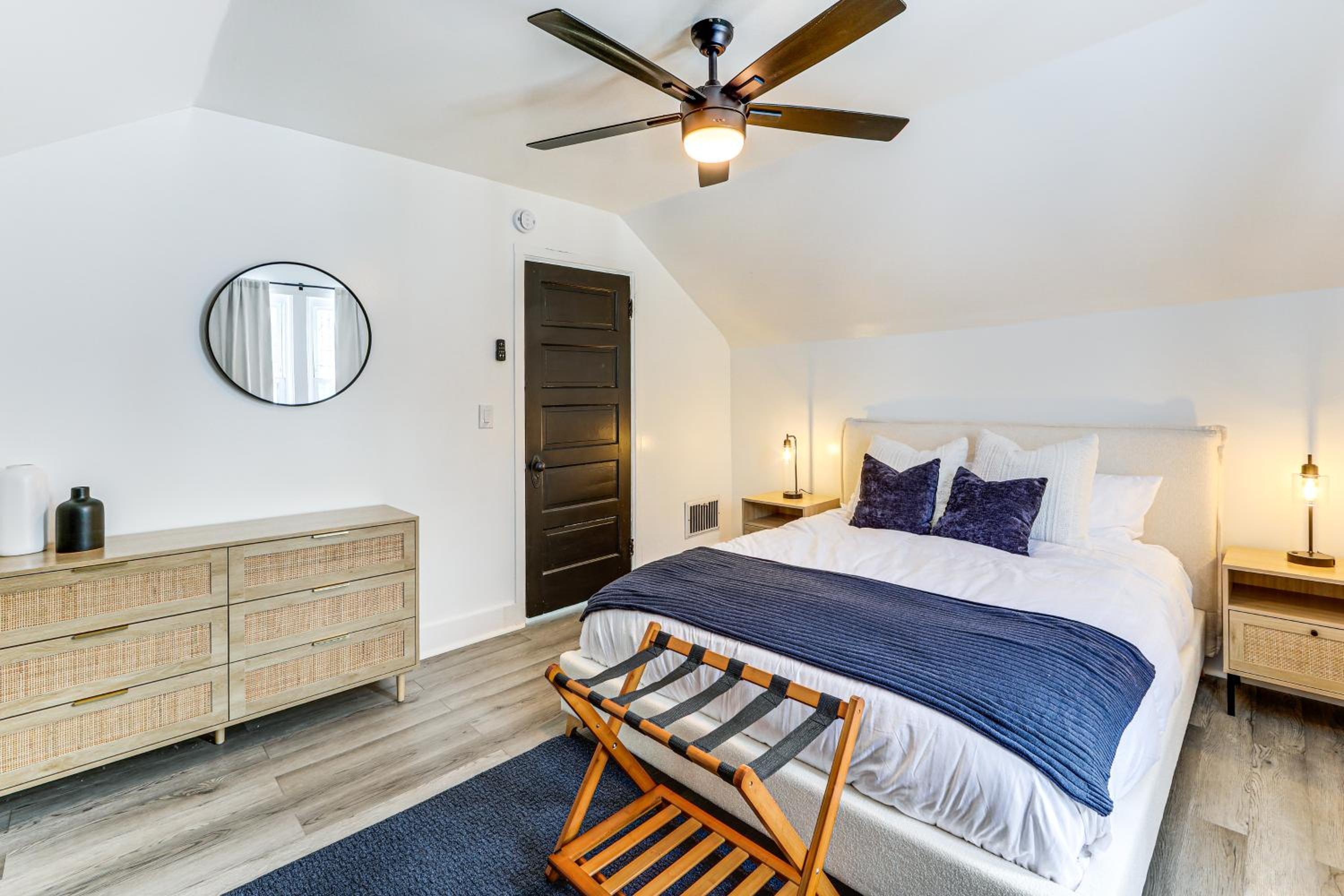 Walkable and Modern! Syracuse Home Near Campus