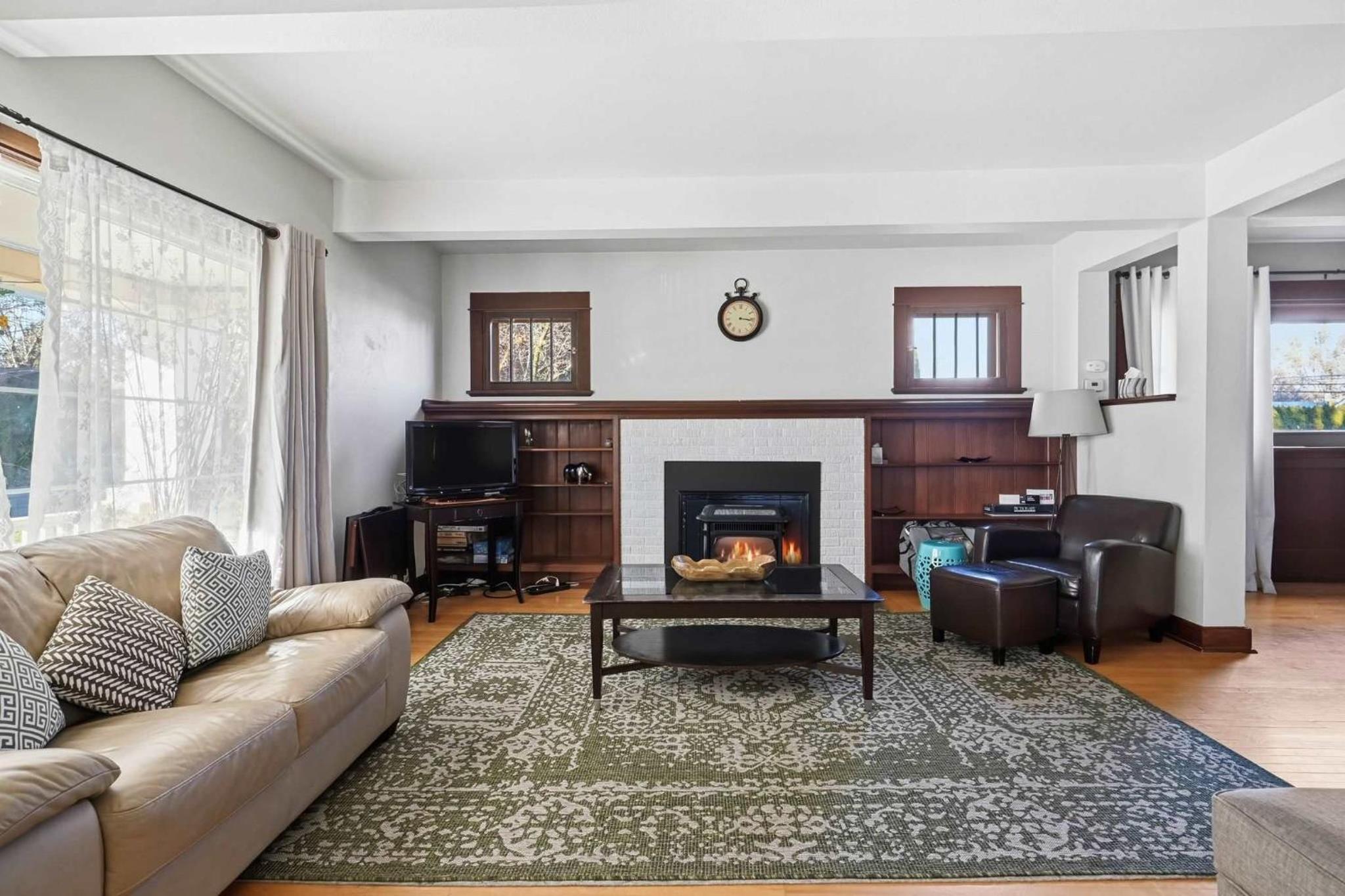 Historic Yakima Home 4BR Office Backyard Oasis