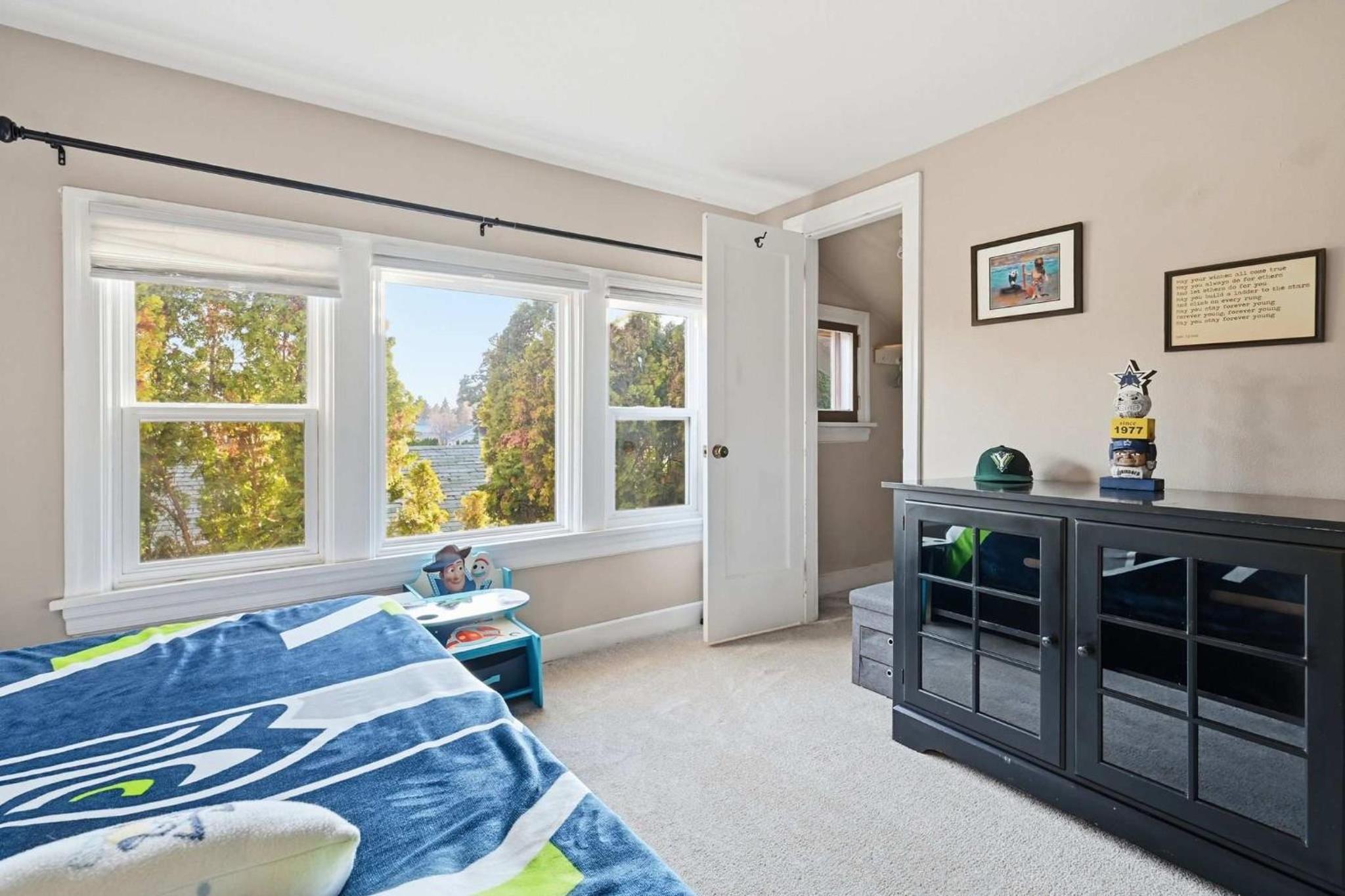 Historic Yakima Home 4BR Office Backyard Oasis