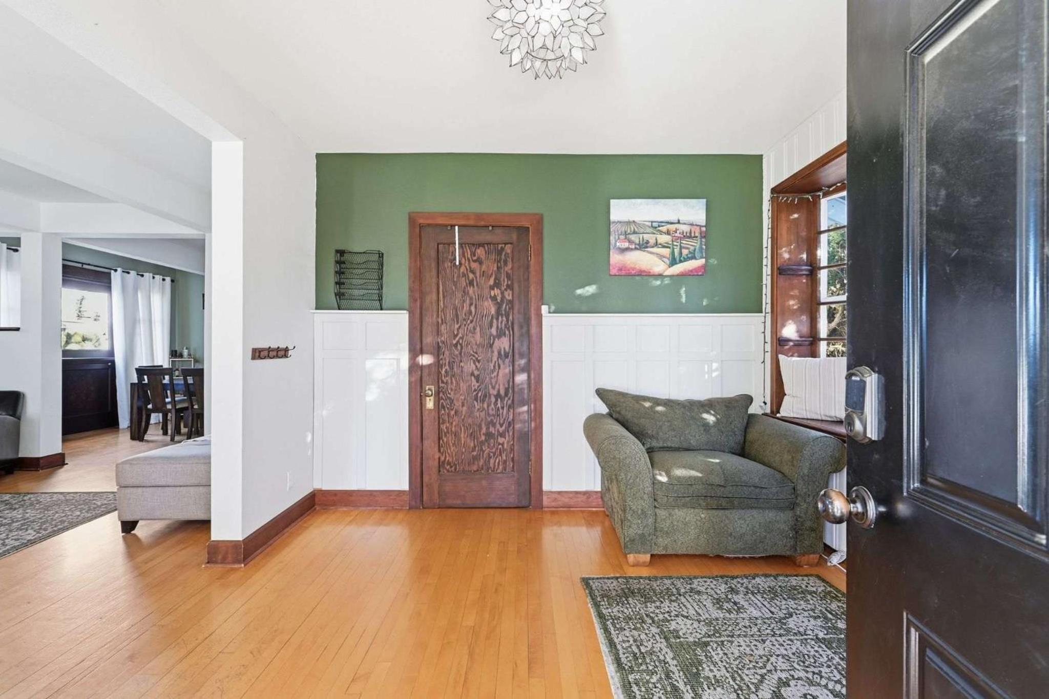 Historic Yakima Home 4BR Office Backyard Oasis