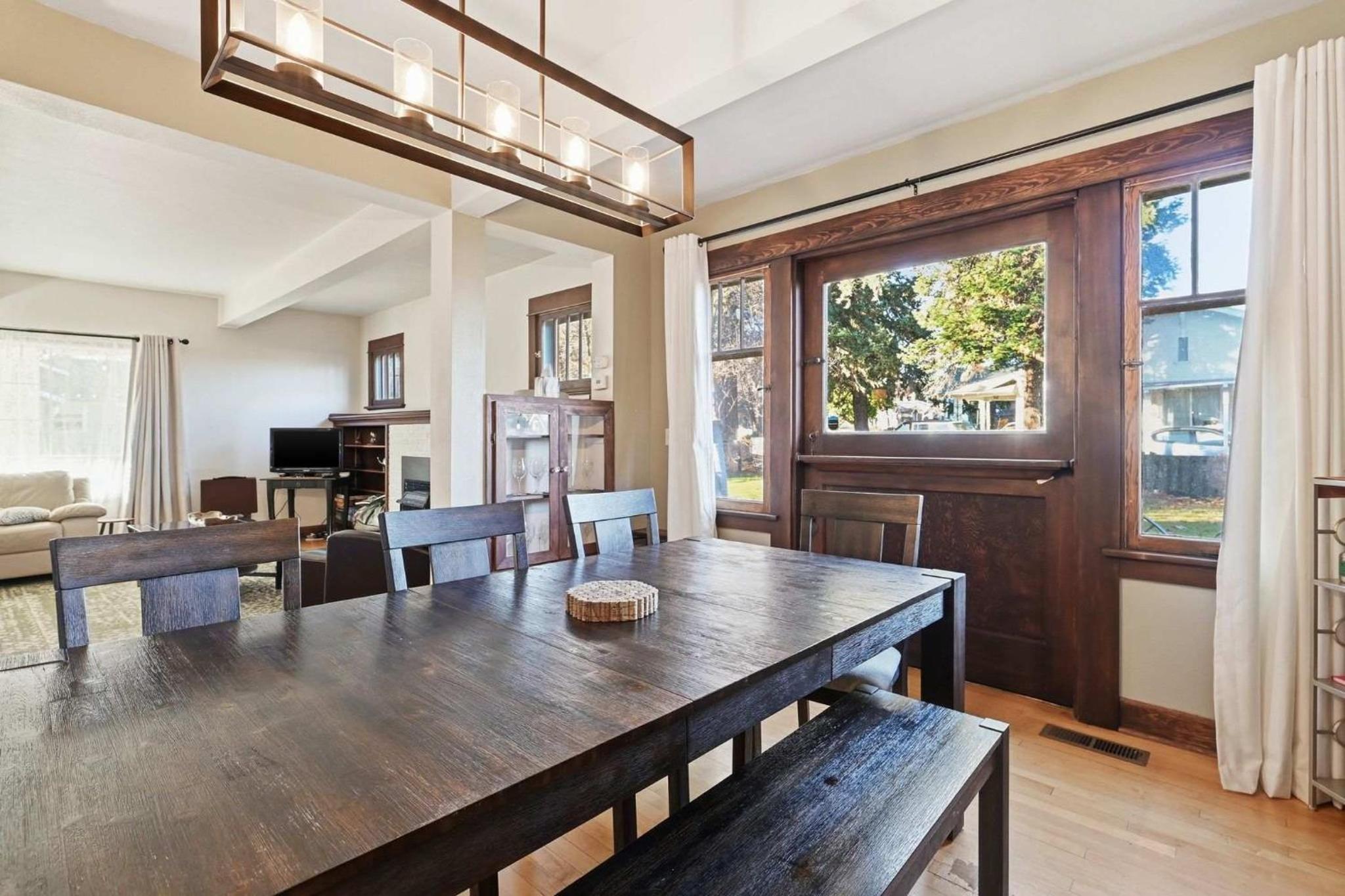 Historic Yakima Home 4BR Office Backyard Oasis