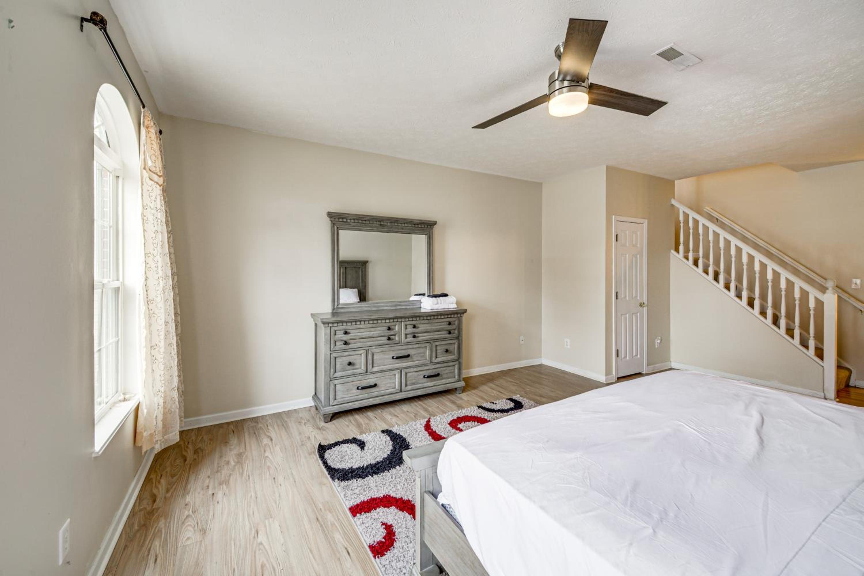 2 Mi to Arts and Design District Retreat with Yard