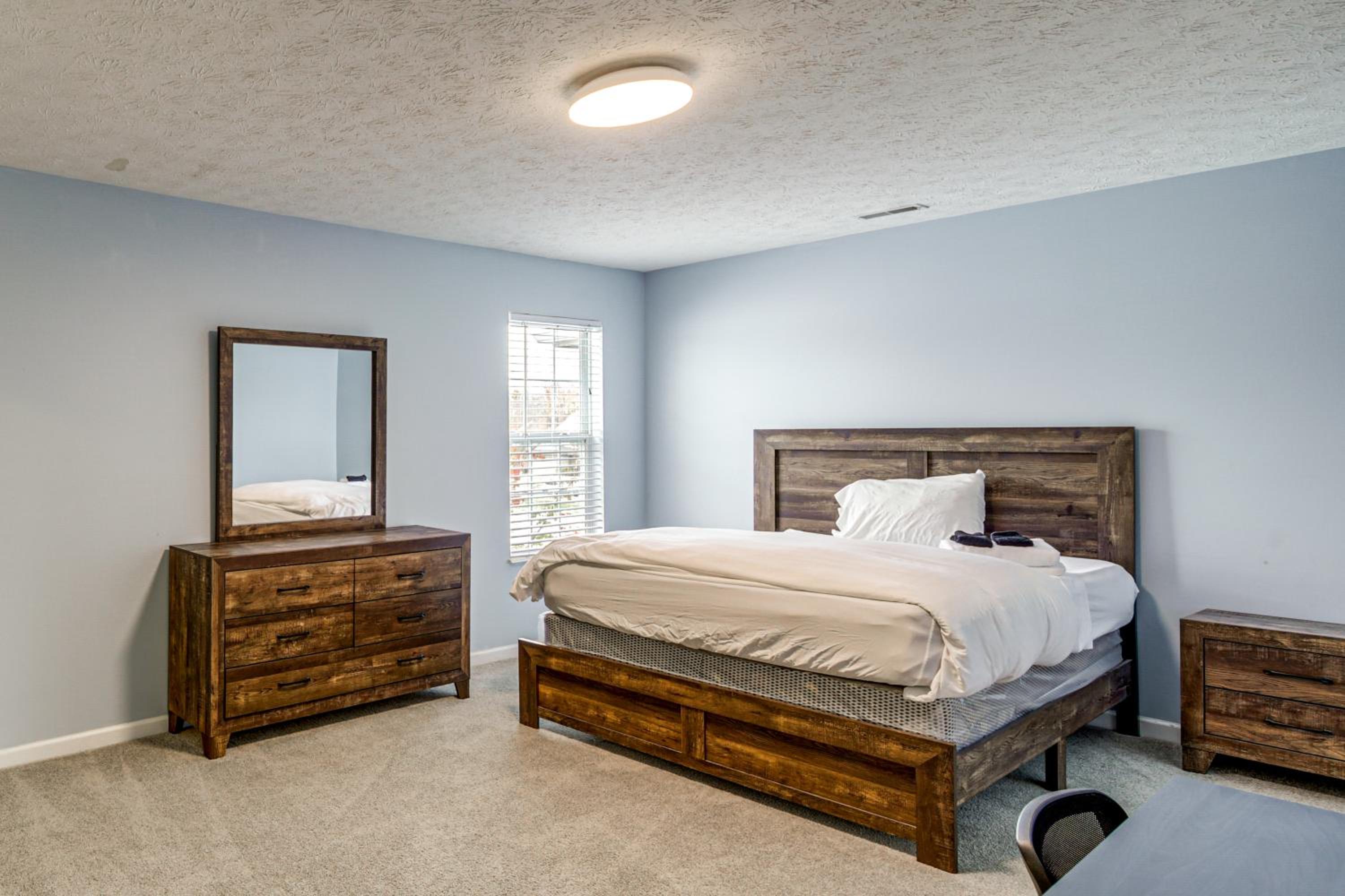 2 Mi to Arts and Design District Retreat with Yard