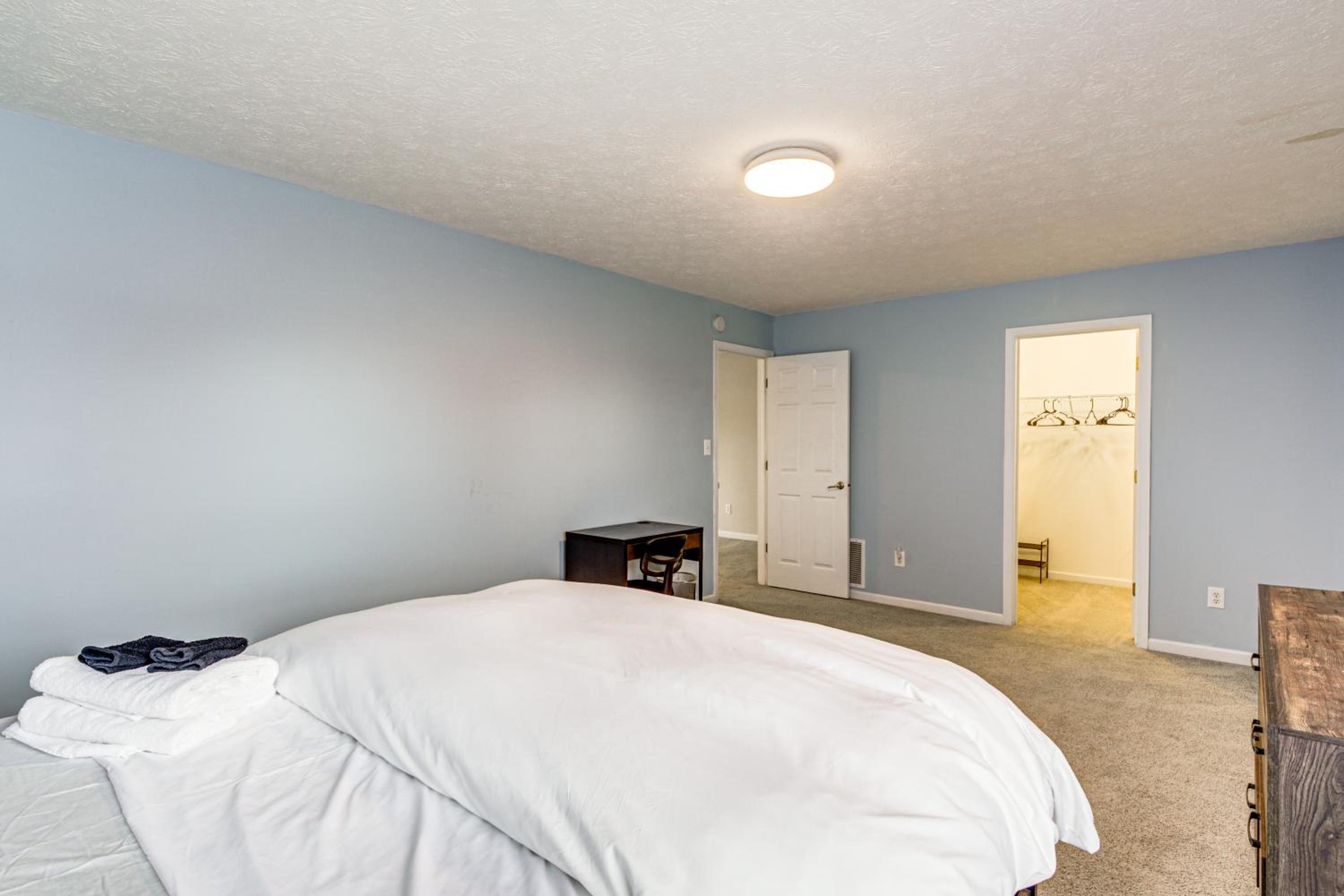 2 Mi to Arts and Design District Retreat with Yard