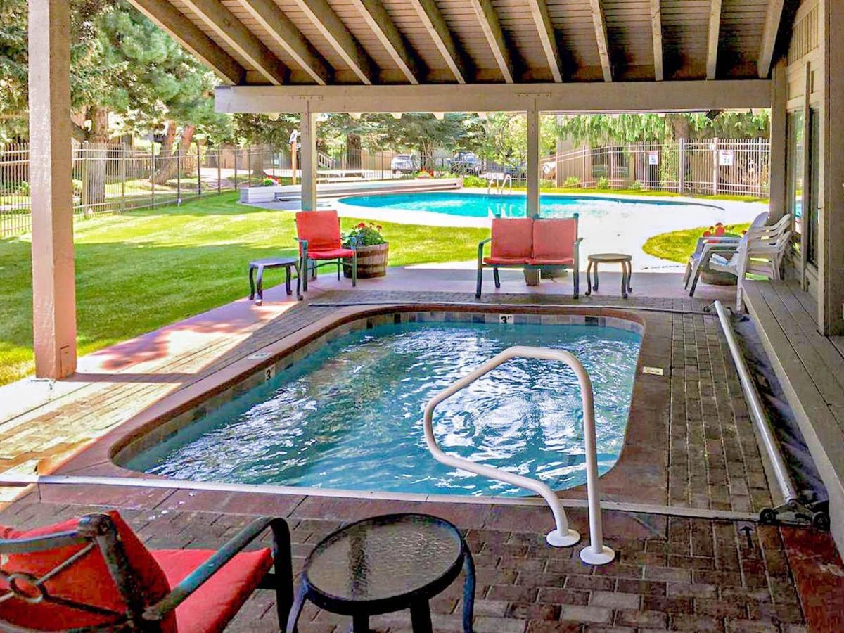 SV124- Walk to lifts and Town-Hot tub & Pool