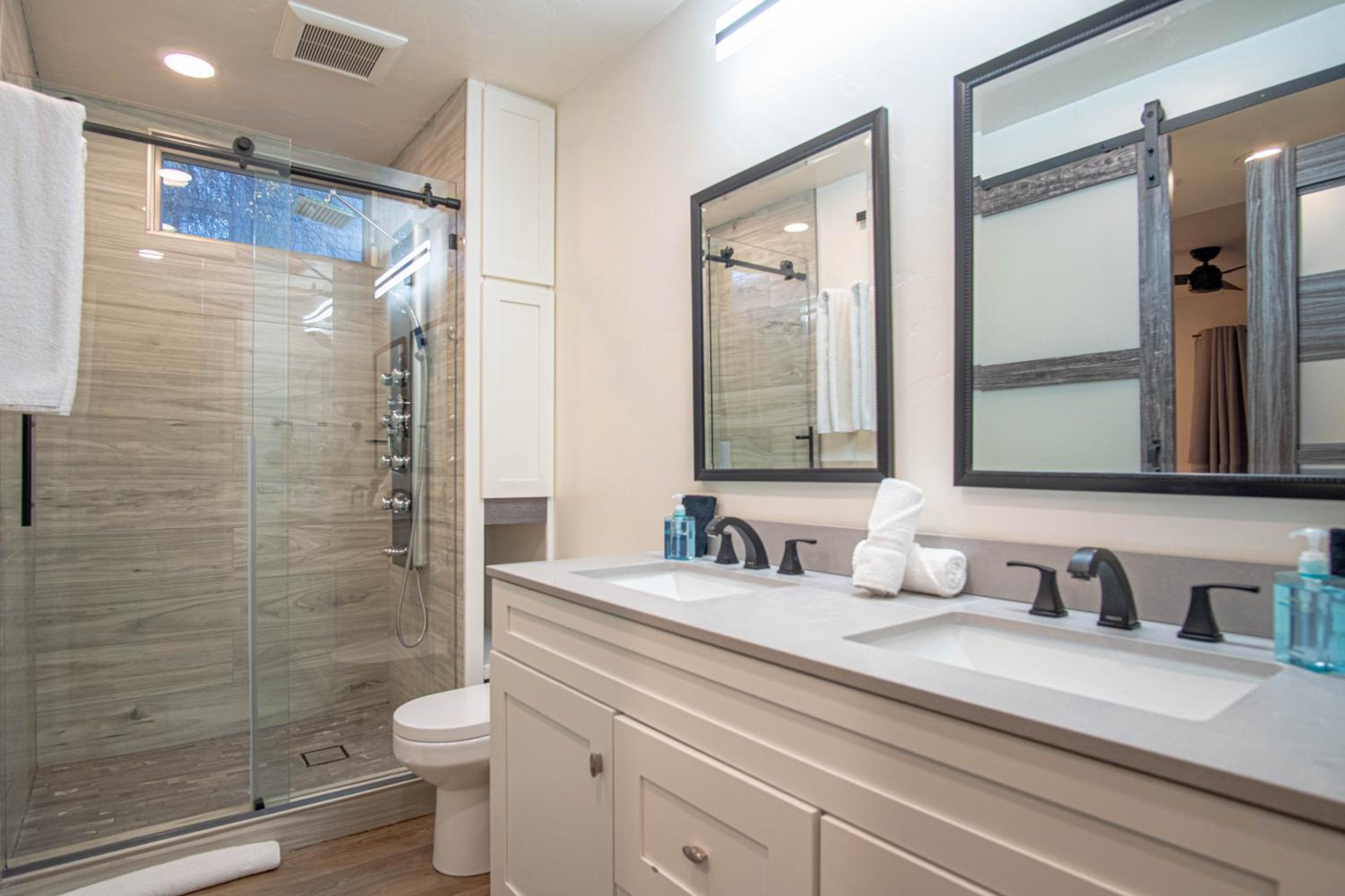 SV124- Walk to lifts and Town-Hot tub & Pool