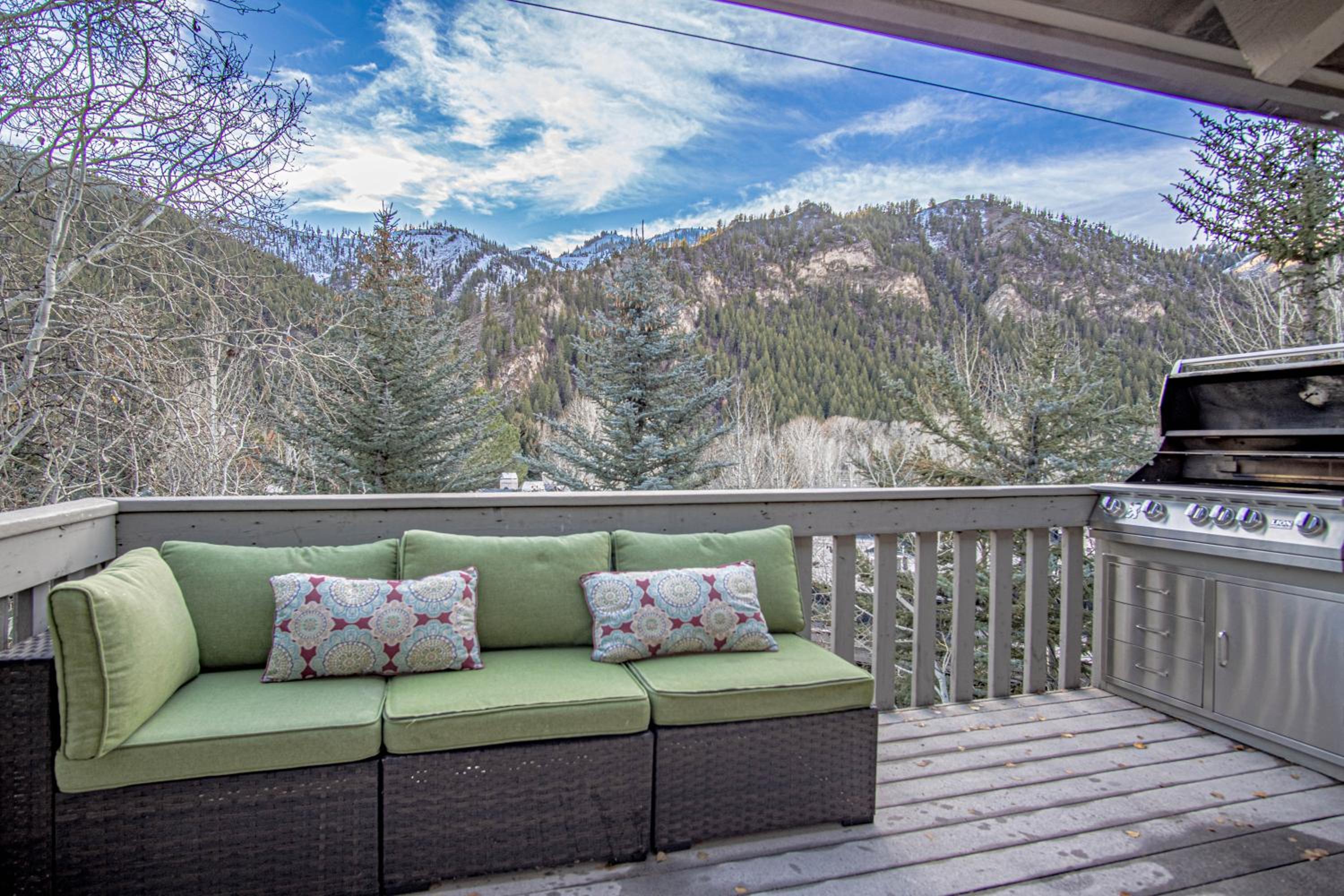 SV124- Walk to lifts and Town-Hot tub & Pool