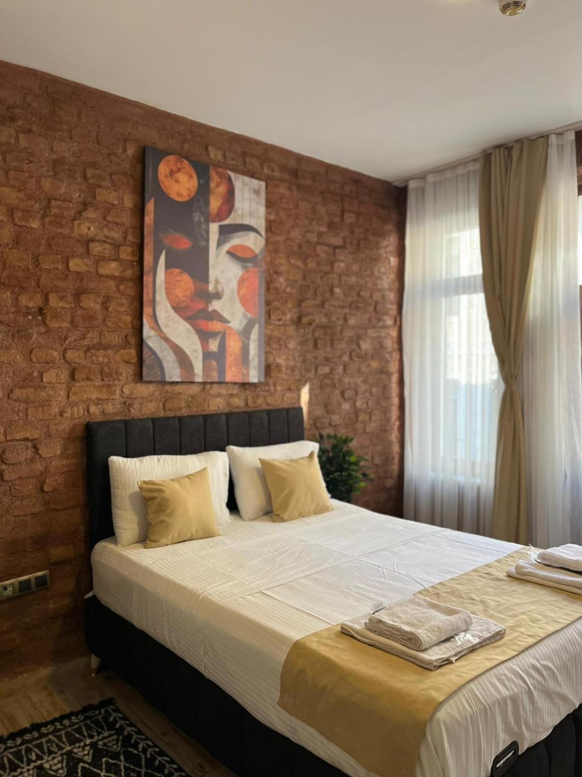 Taksim Dolunay Suites