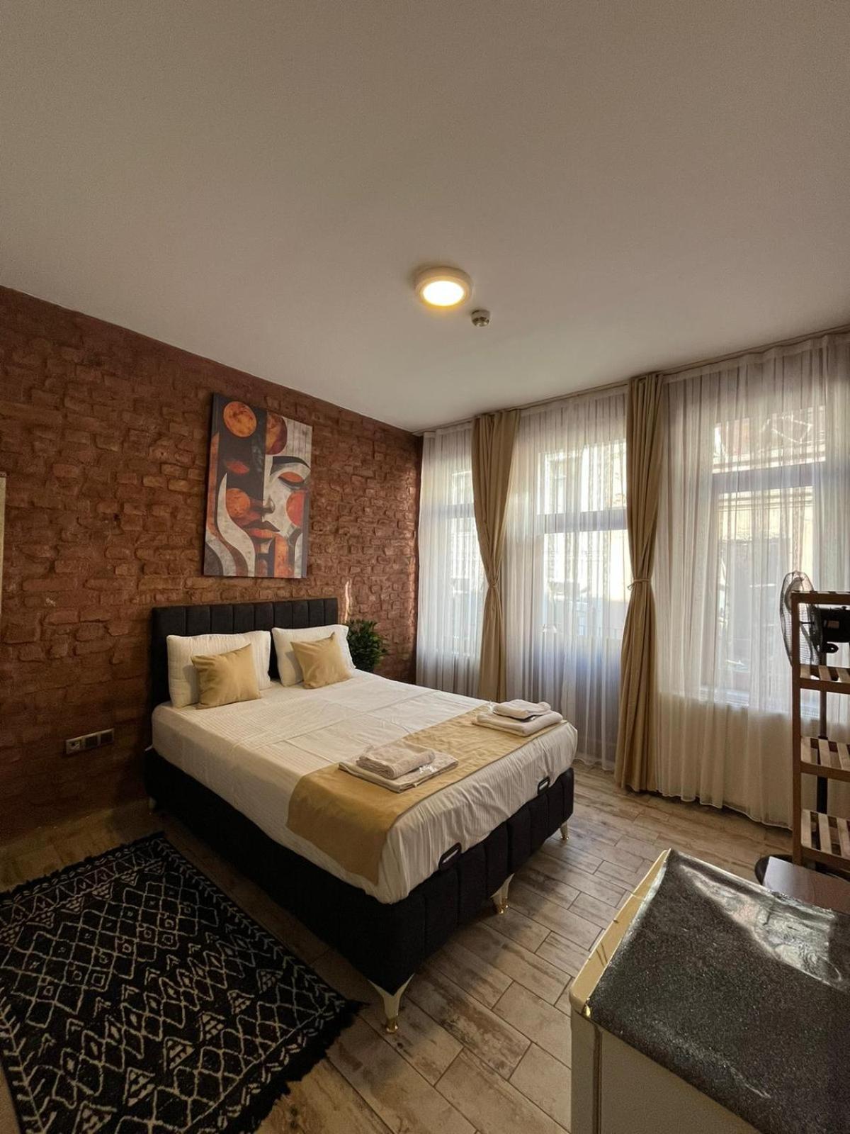 Taksim Dolunay Suites