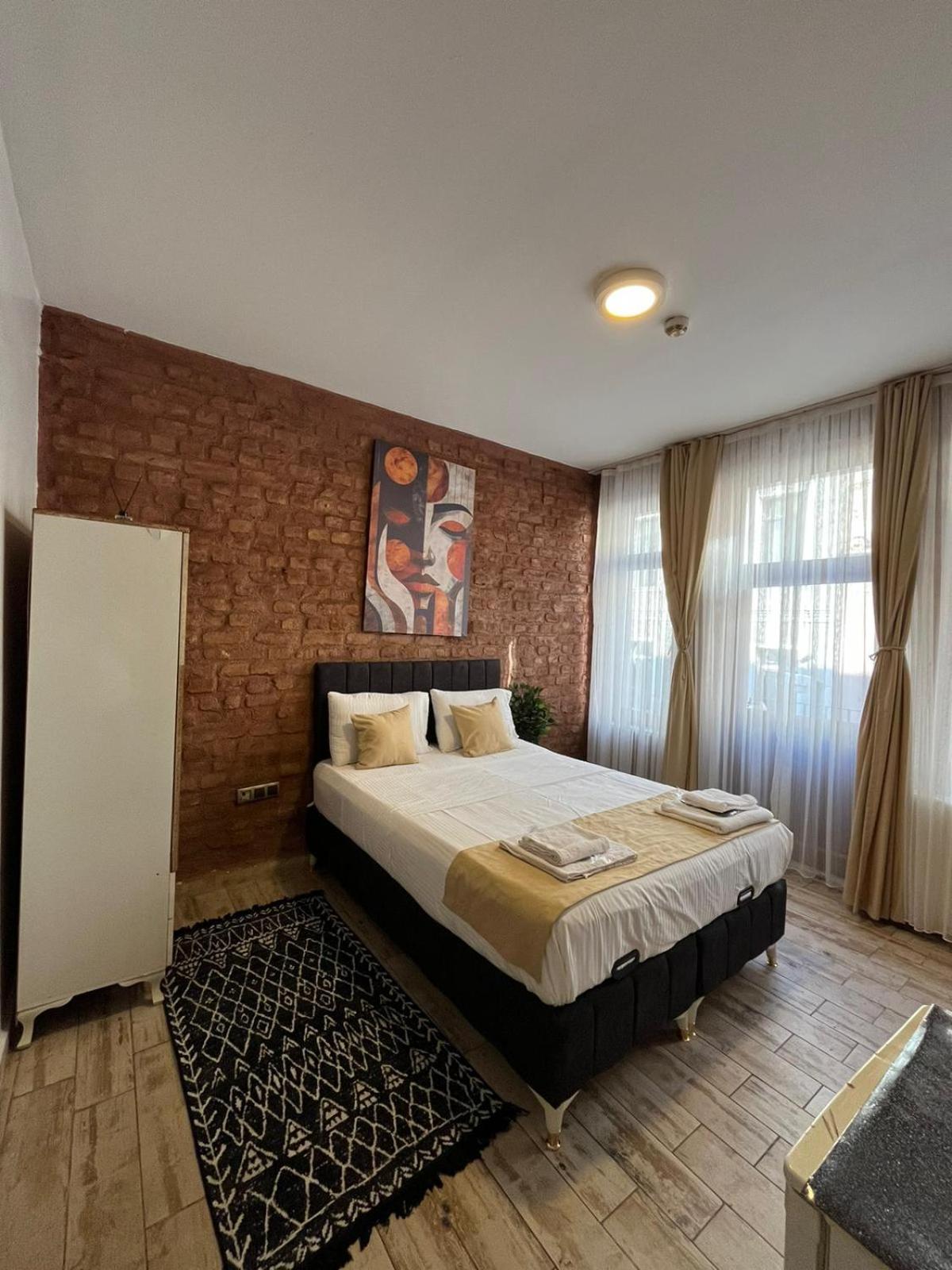 Taksim Dolunay Suites