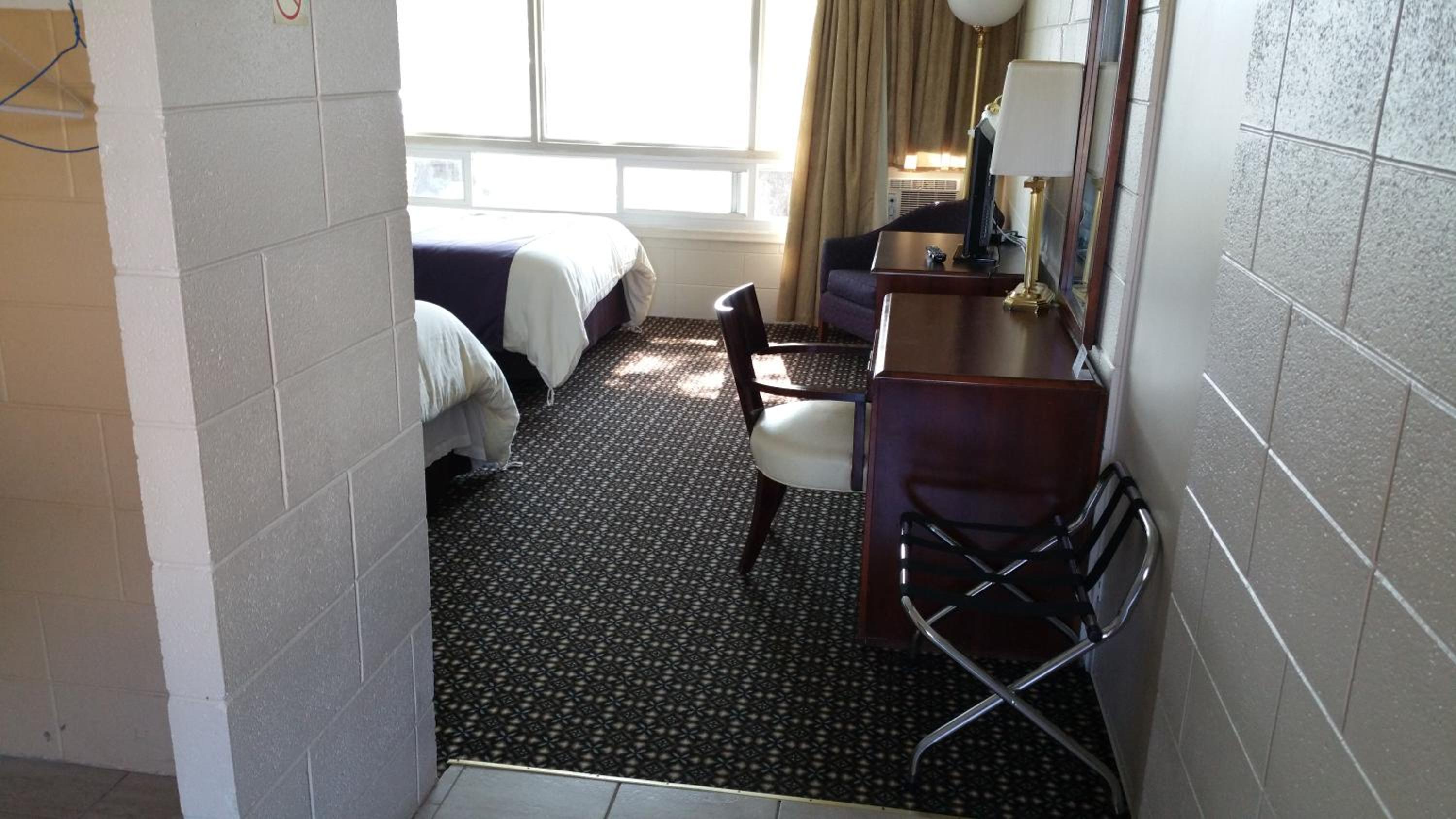 Riverview Motel