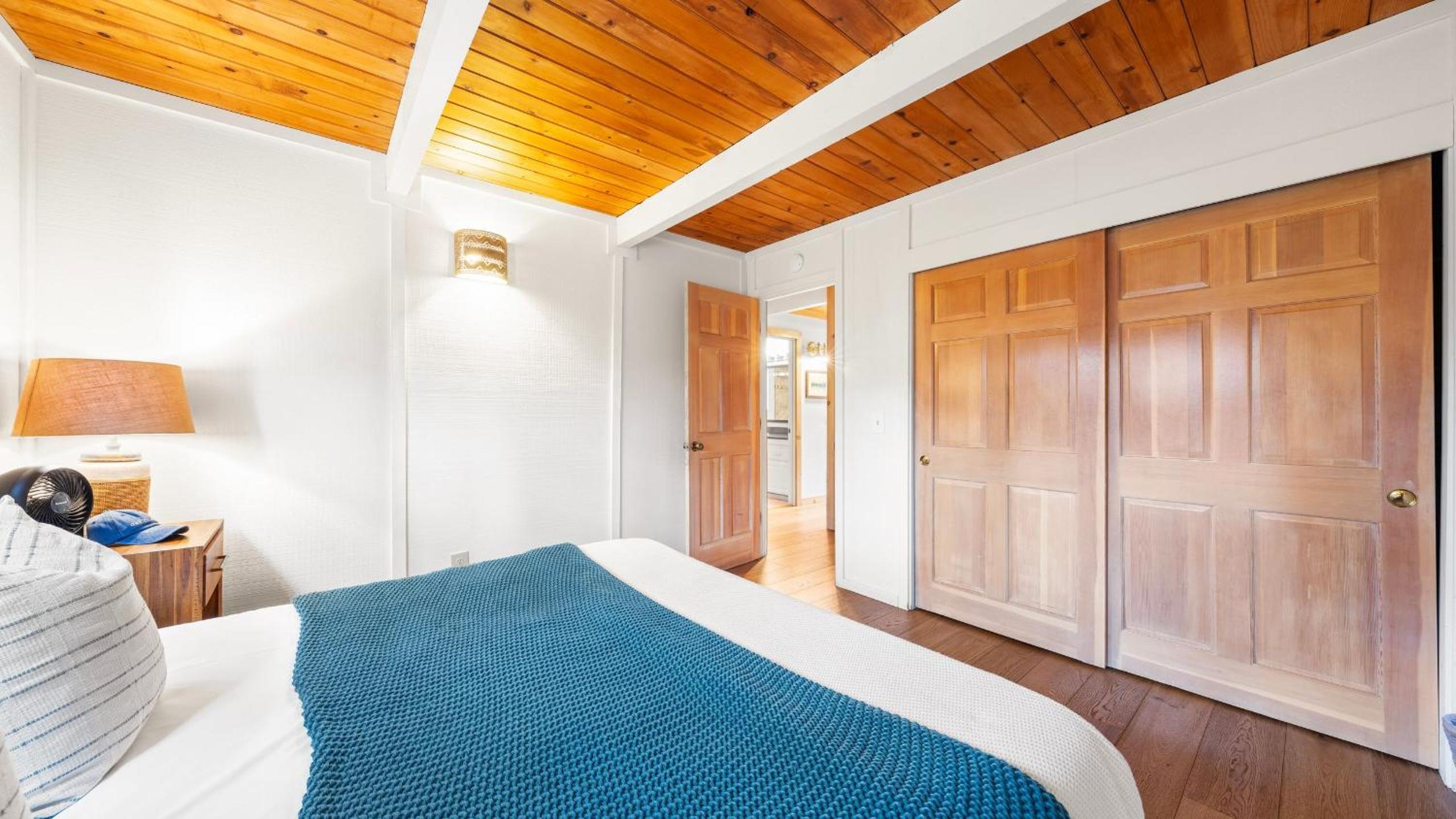 Classic A-Frame Cabin w Hot Tub Deck Easy Access Near Ski Lake Summit Haven by AvantStay