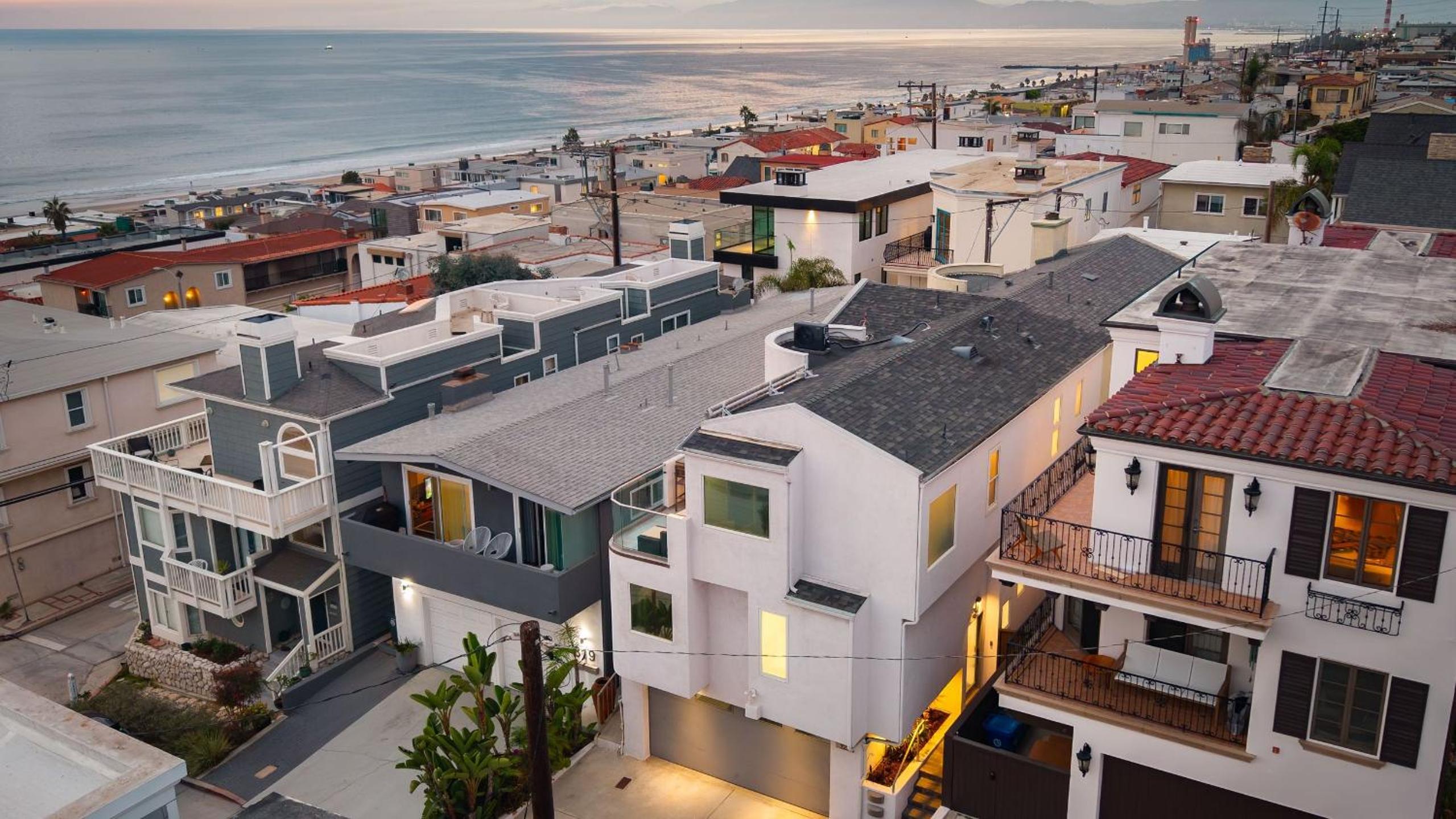 Walk to Manhattan Beach Pier Ocean Views Balcony Peloton Casa Del Mar by AvantStay