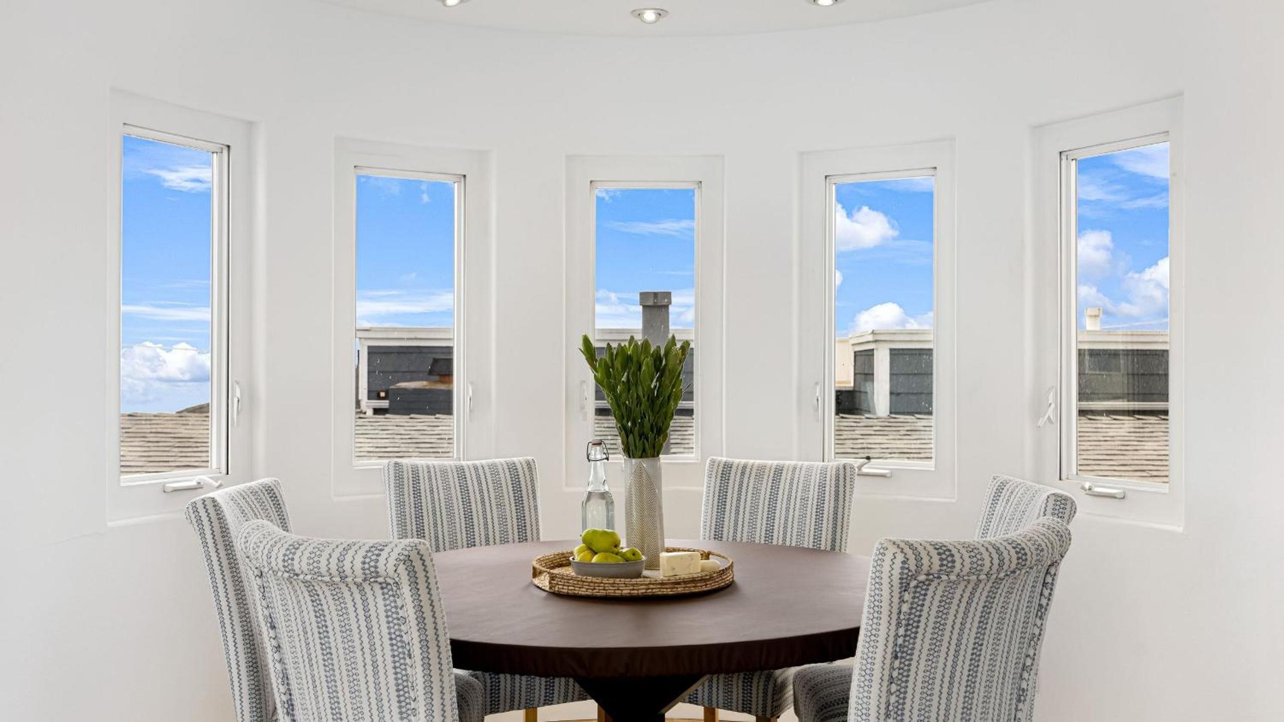Walk to Manhattan Beach Pier Ocean Views Balcony Peloton Casa Del Mar by AvantStay