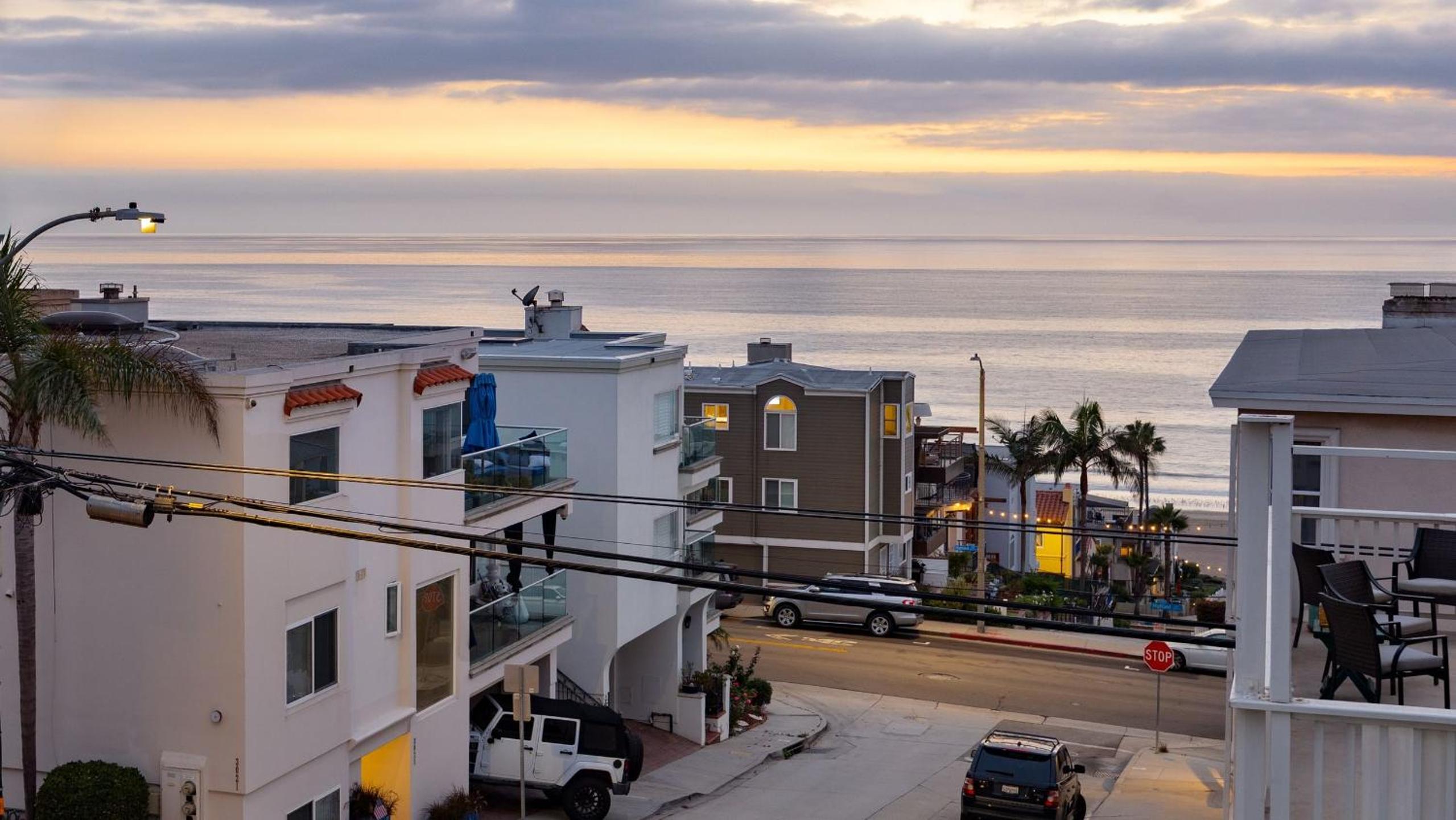 Walk to Manhattan Beach Pier Ocean Views Balcony Peloton Casa Del Mar by AvantStay