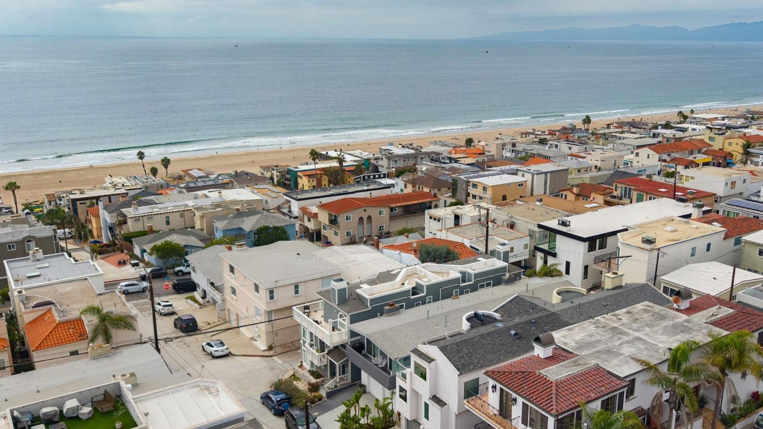 Walk to Manhattan Beach Pier Ocean Views Balcony Peloton Casa Del Mar by AvantStay