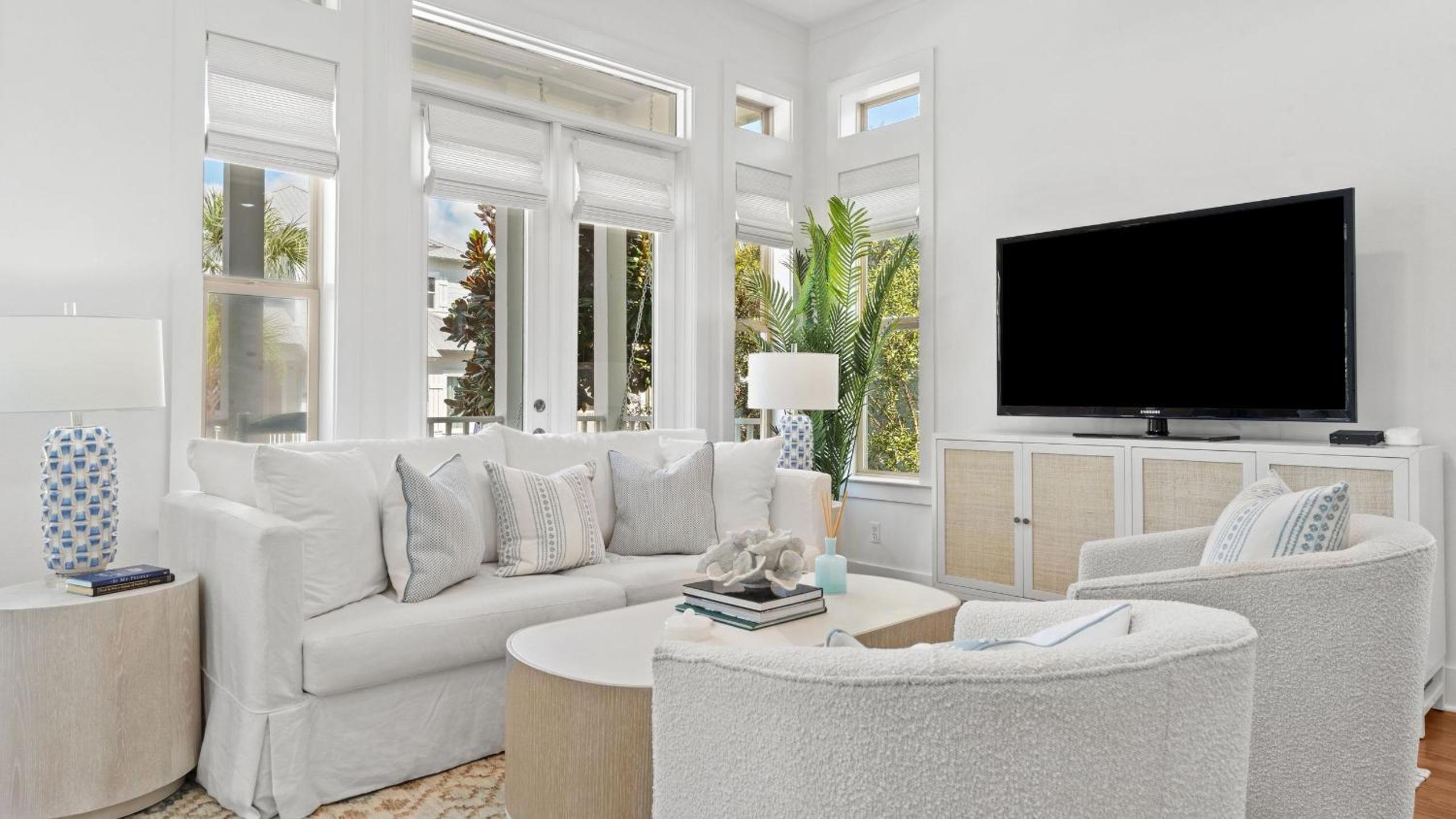 3 Ensuite Bedrooms Porches BBQ Near Inlet Beach 30A Ciel Bleu by Avantstay